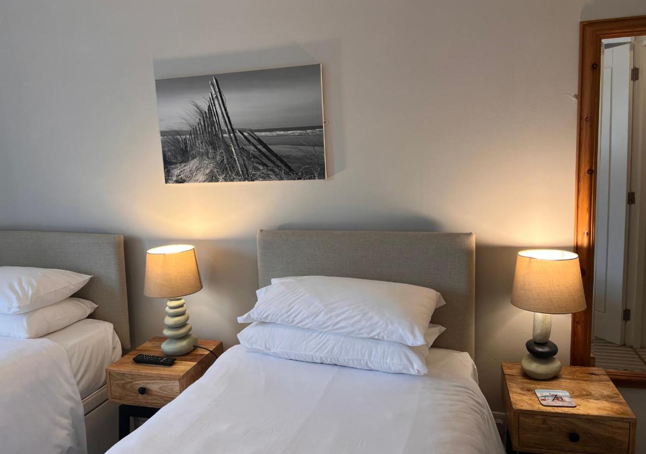 The Waterfront Inn