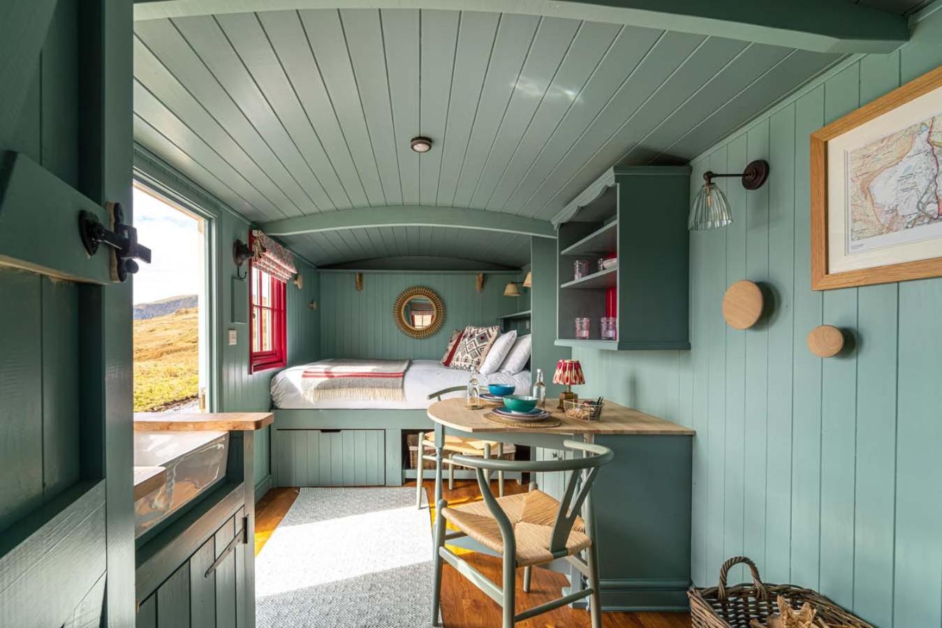 Barlwyd Glamping