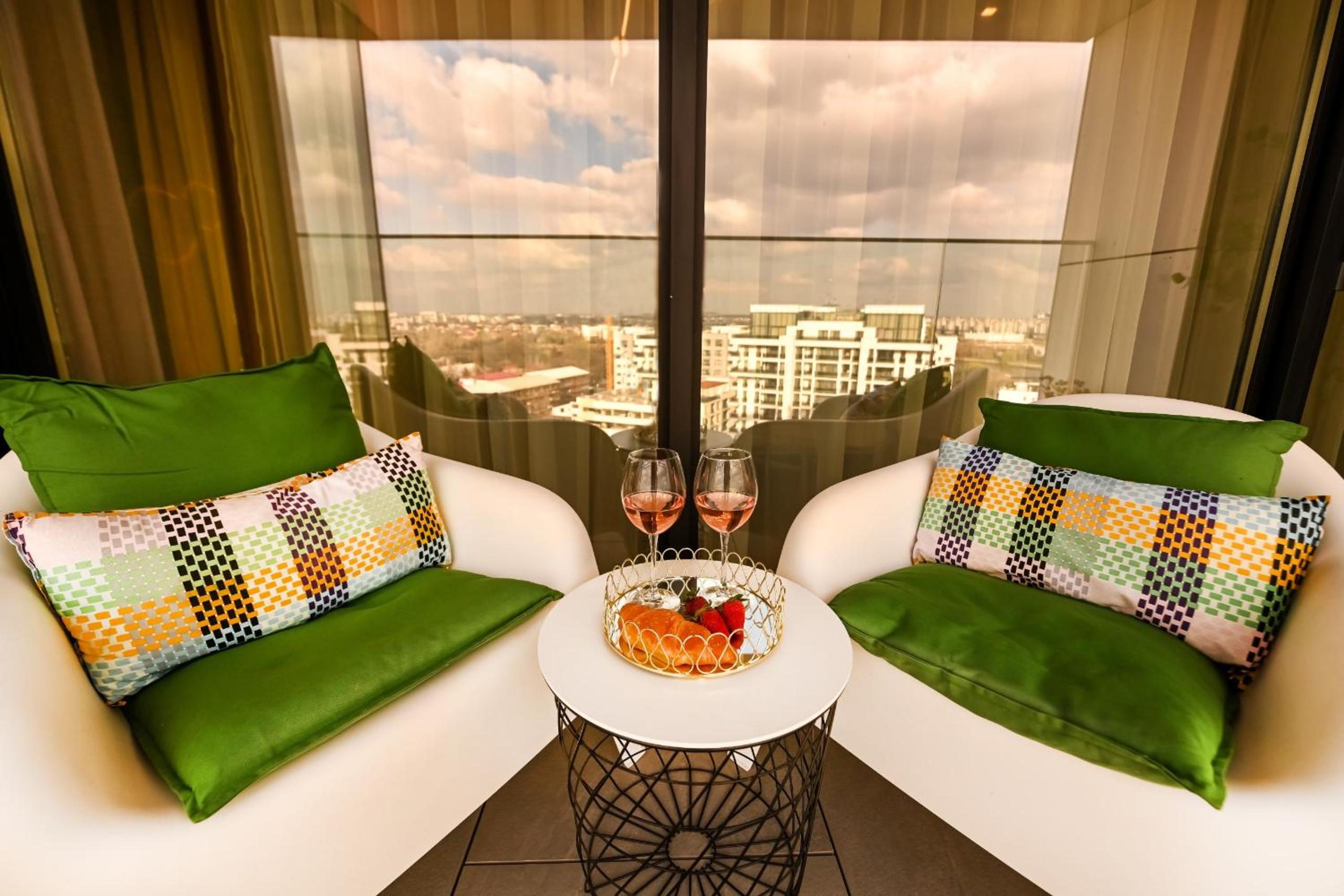 One Verdi Park Exclusive Apartments - Panoramic View & Private Parking view 4