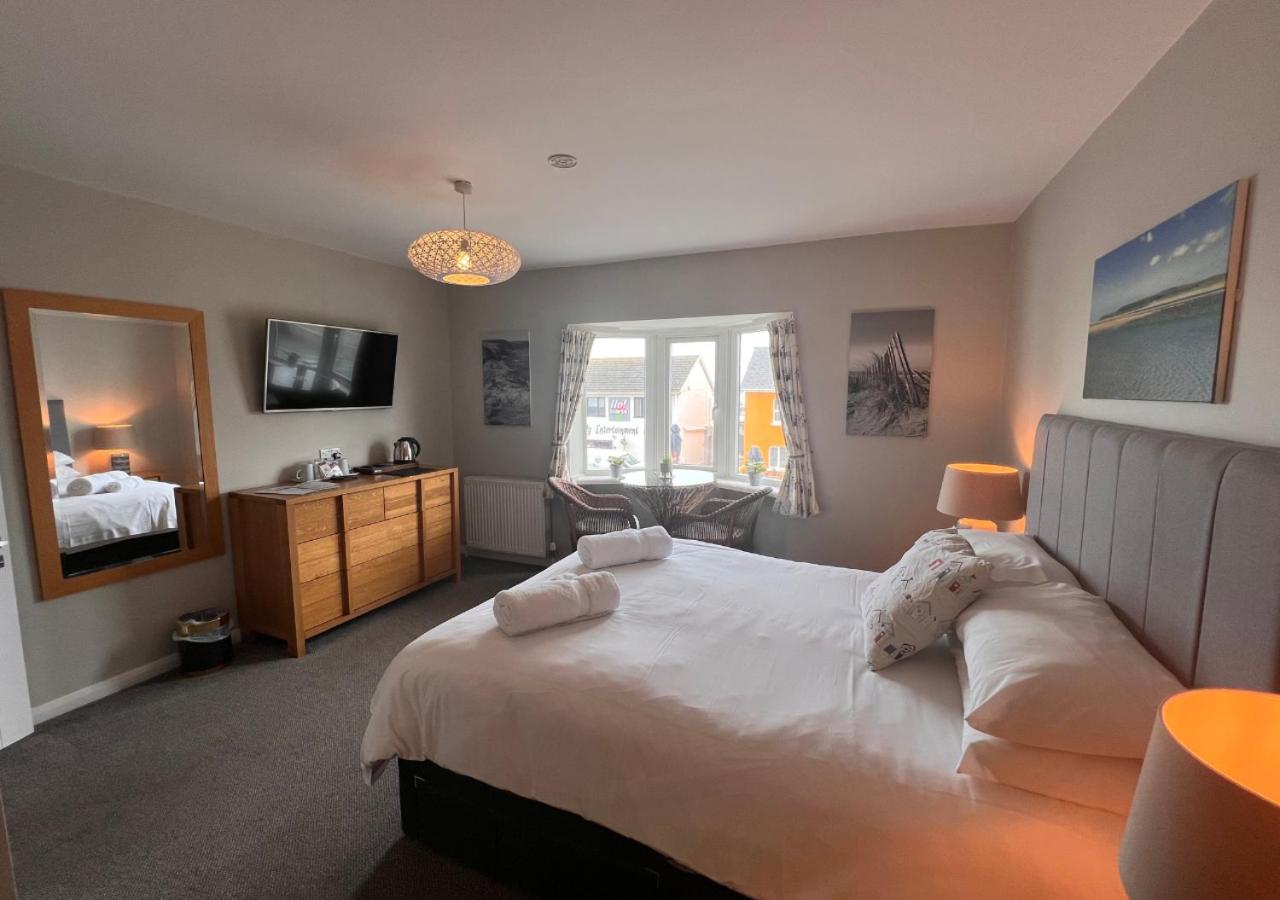 The Waterfront Inn