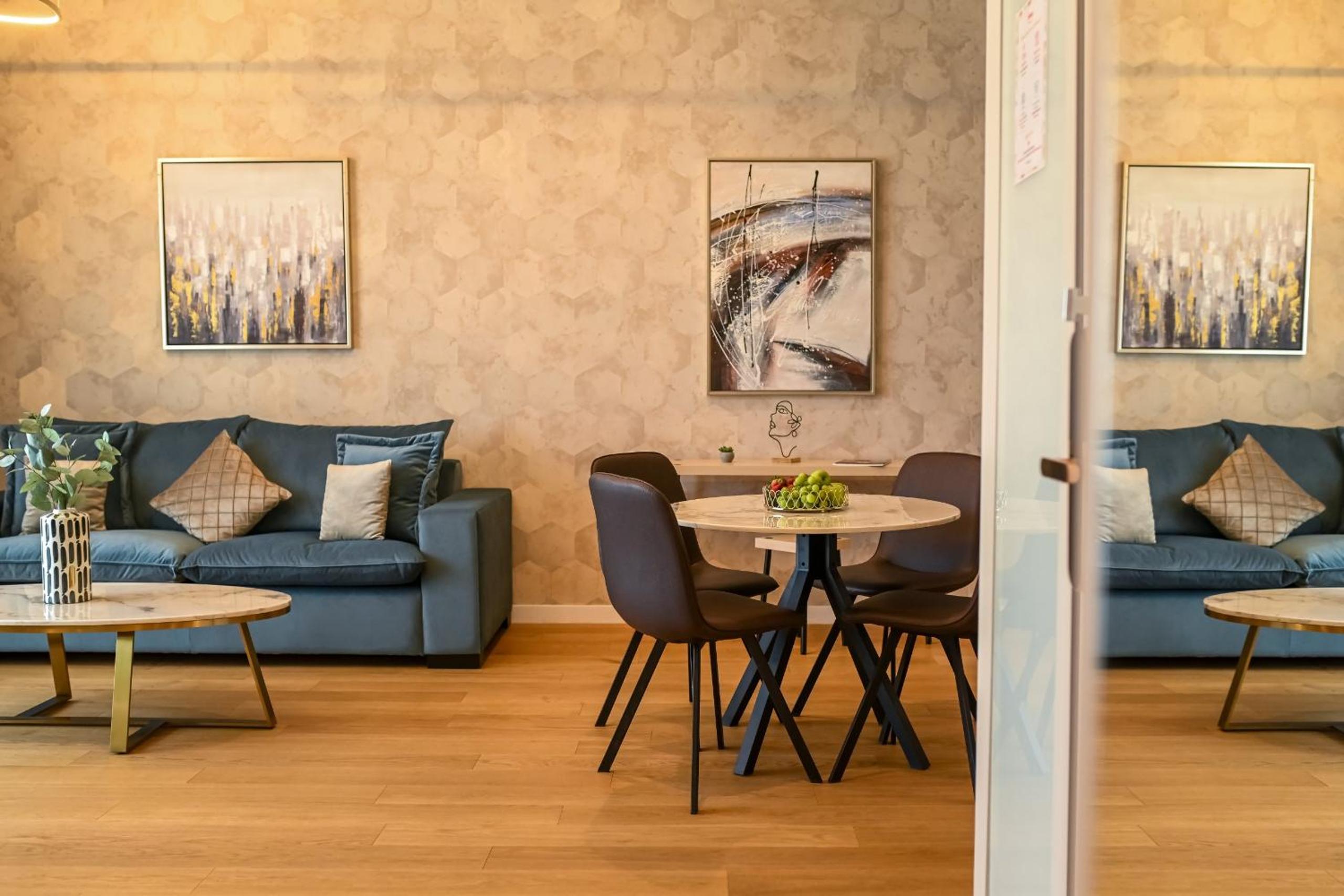 One Verdi Park Exclusive Apartments - Panoramic View & Private Parking view 2