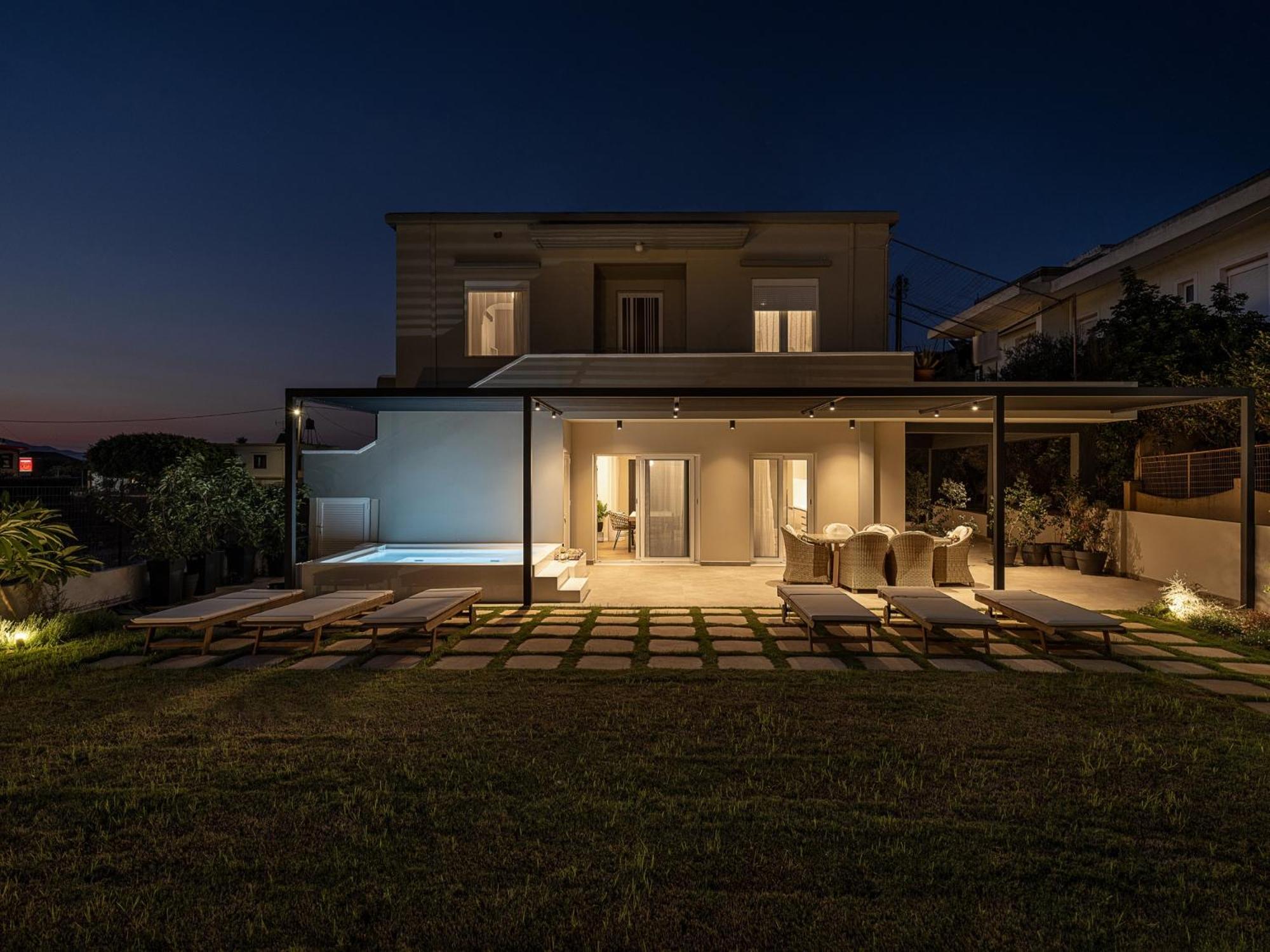 HappyHouse Villa