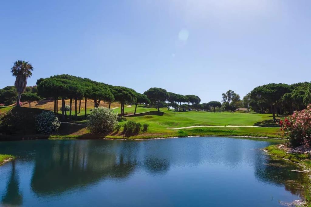 luxury 3 rooms CABOPINO view 5