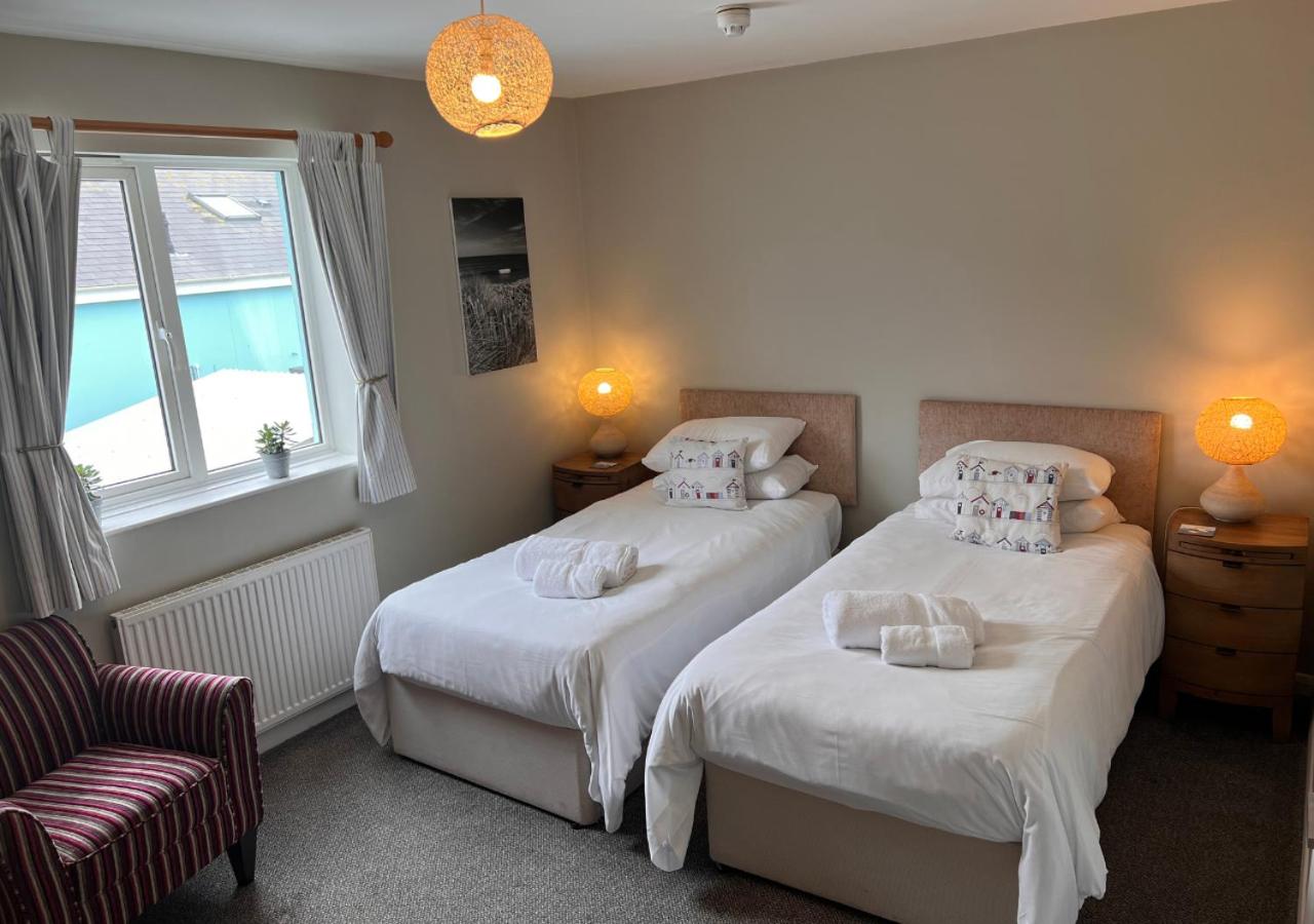 The Waterfront Inn