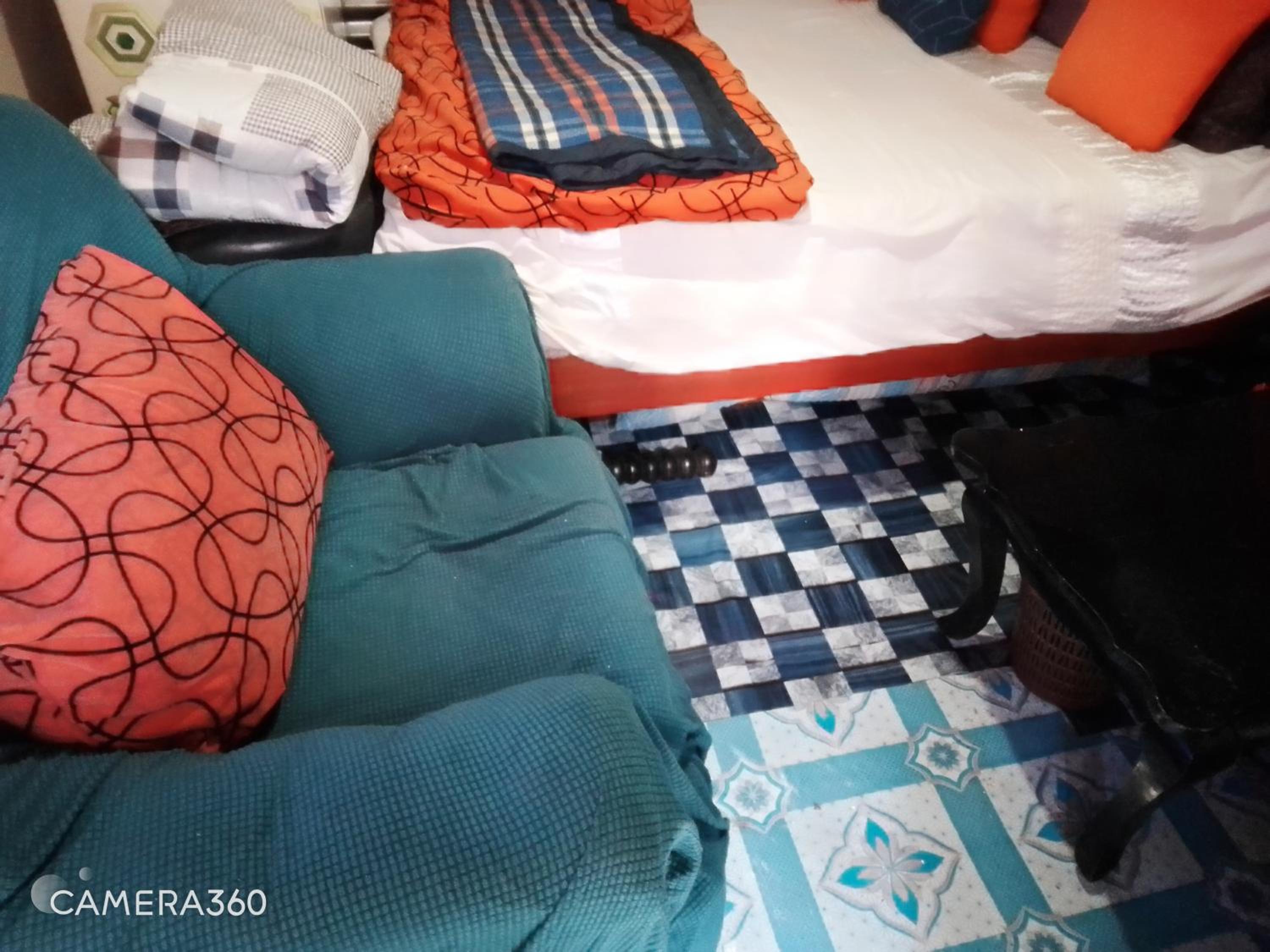 Cosy budget Single room view 4
