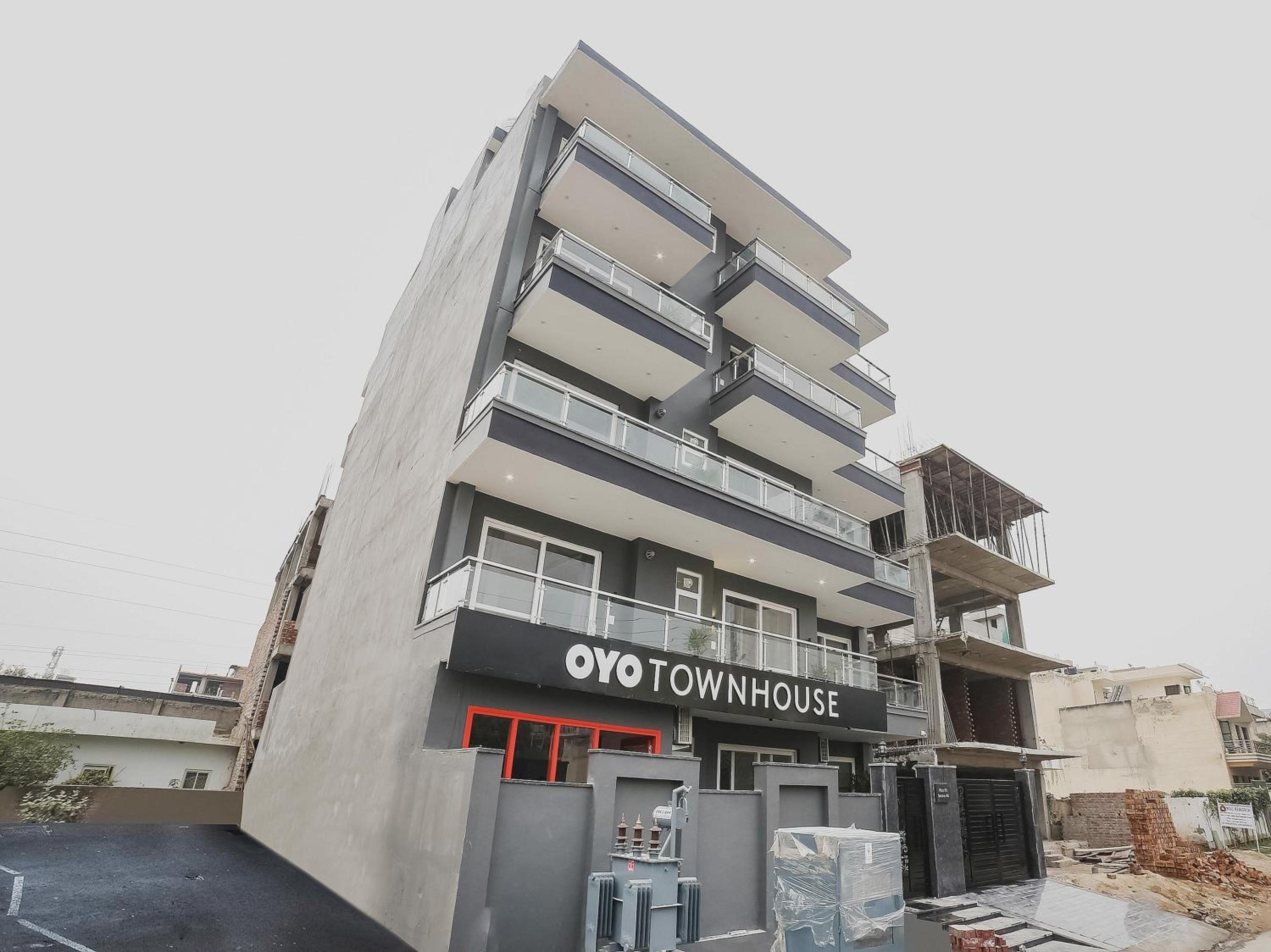 Gurgaon Vacations - Super Townhouse Sector 46 Gurgaon Near Appu Ghar - Property Image 6