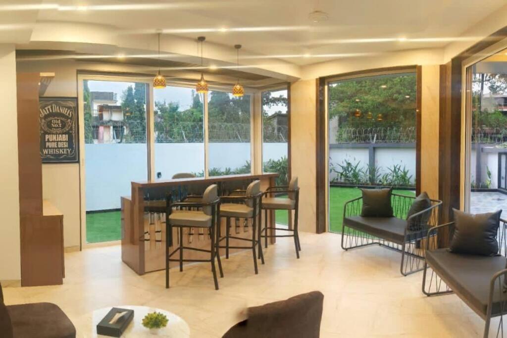 lounge