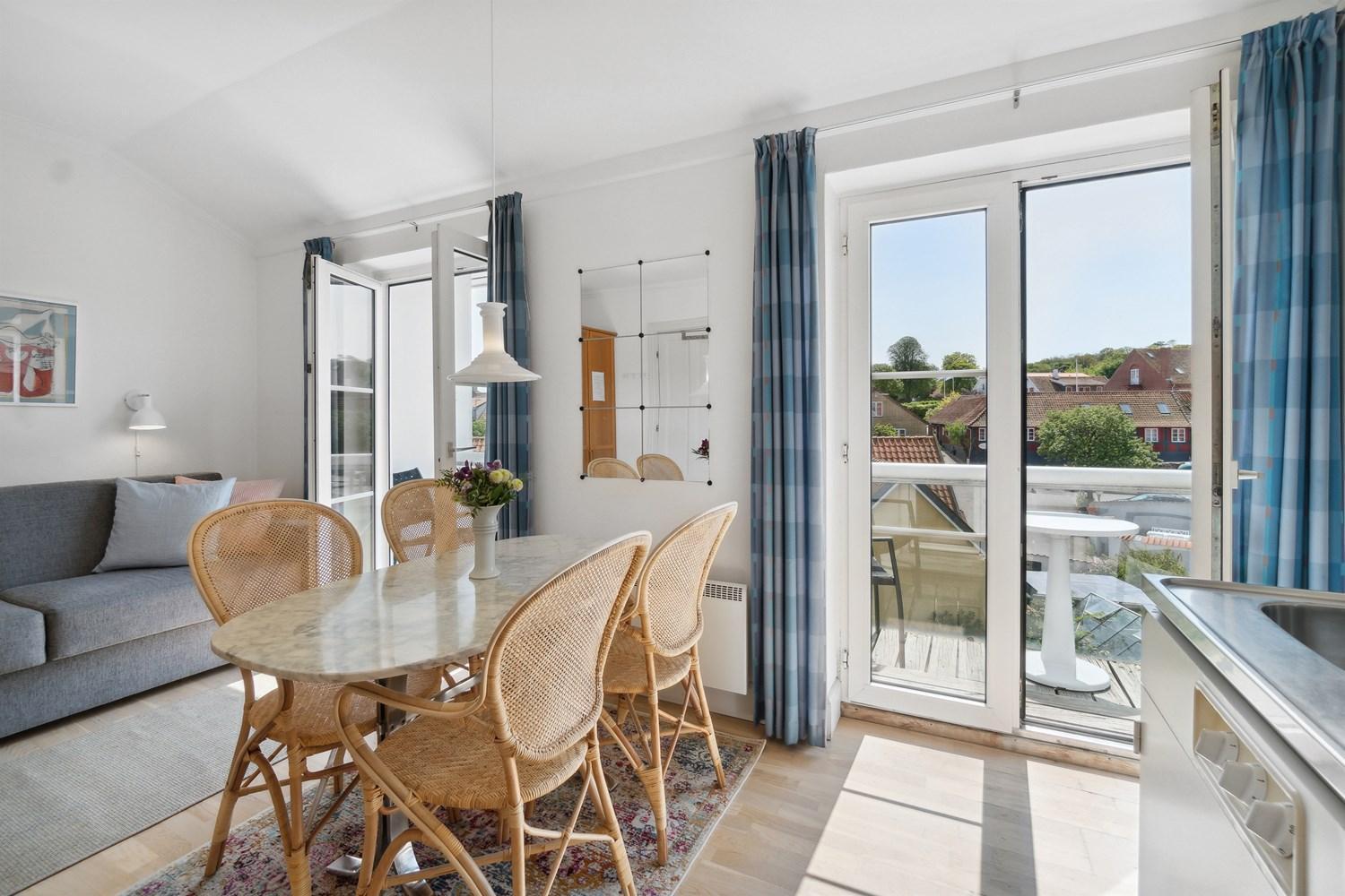 Apartment by the beach - Great facilities and consumption included