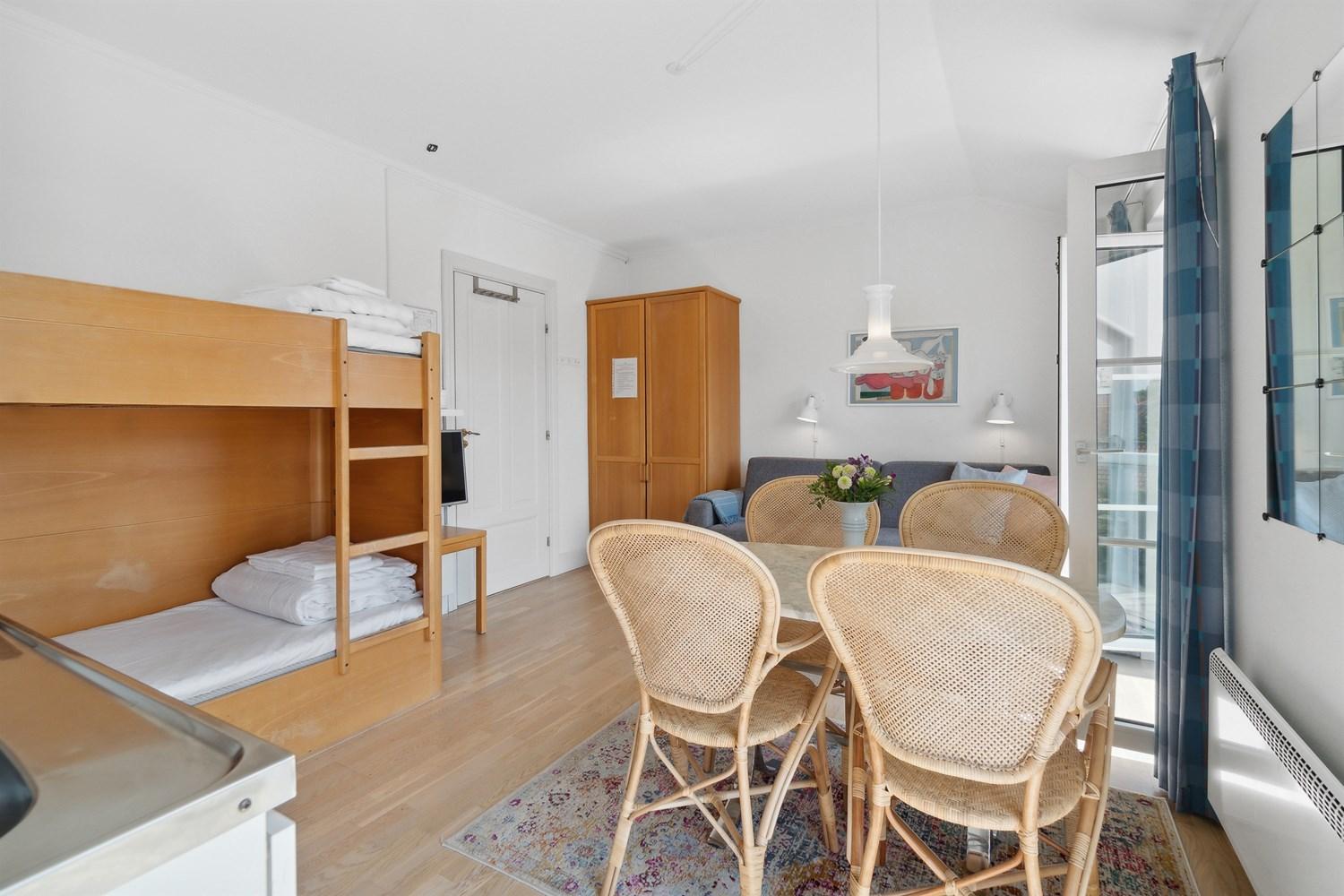 Apartment by the beach - Great facilities and consumption included