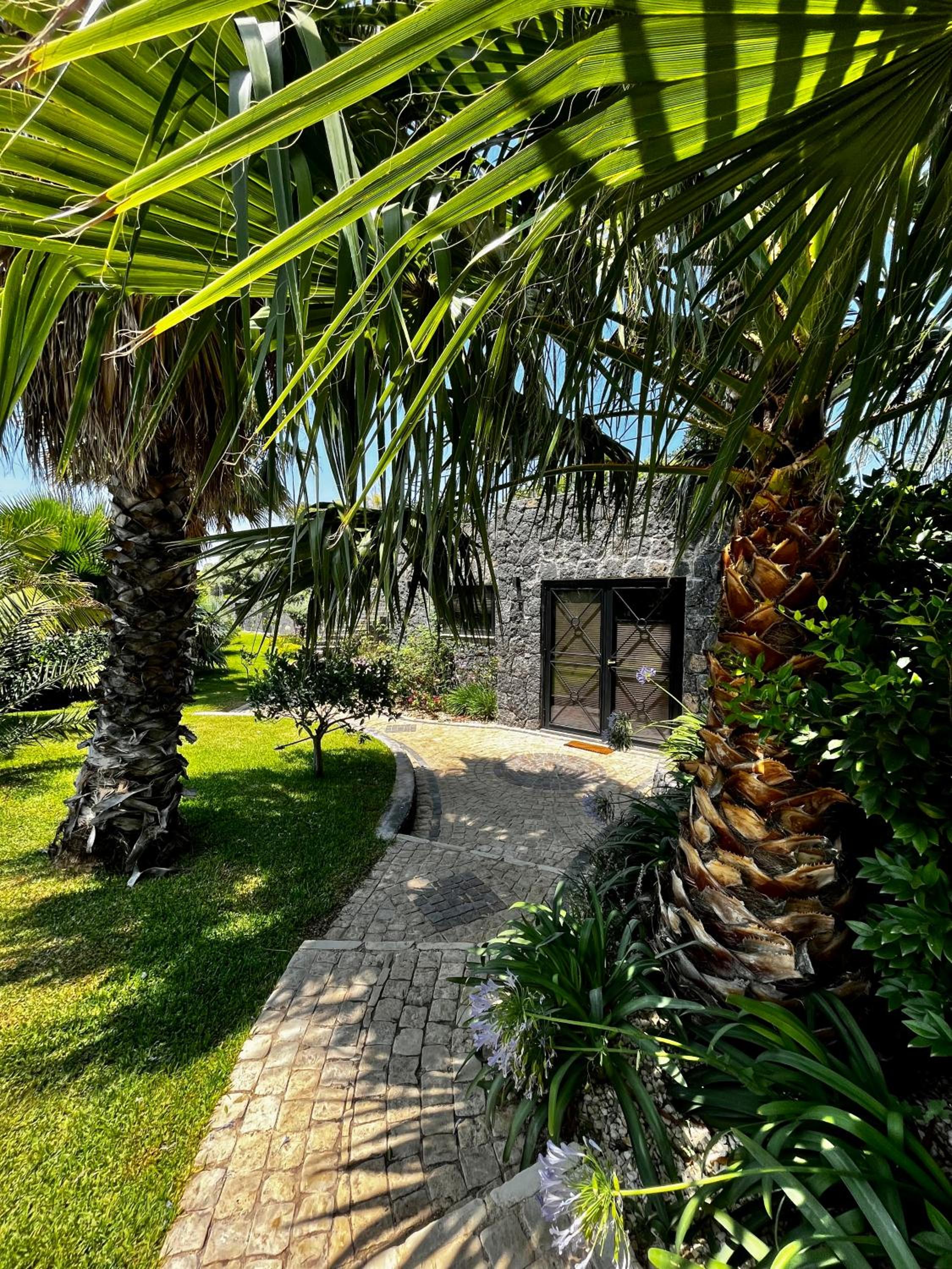 Thalos boutique home