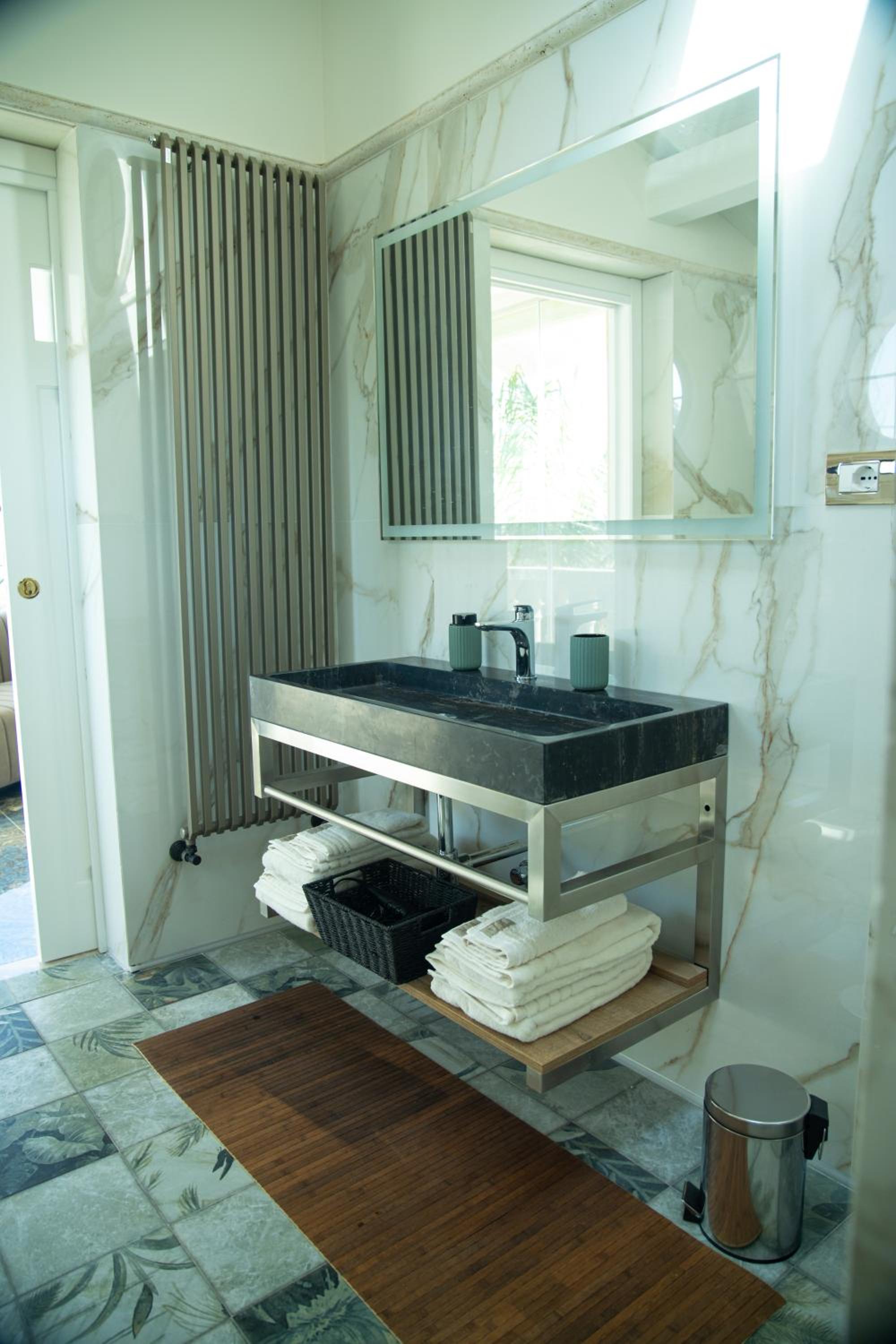Thalos boutique home
