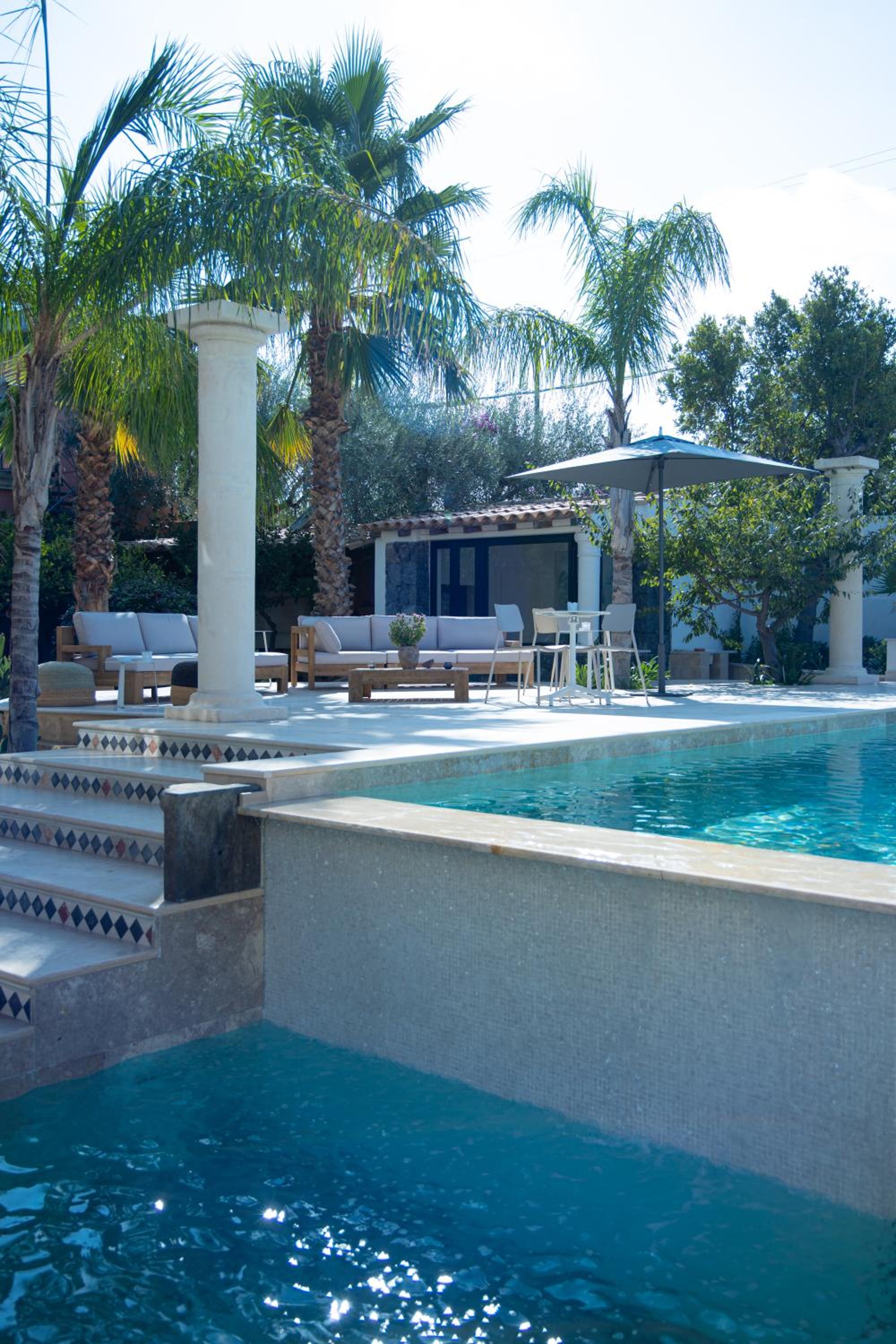 Thalos boutique home