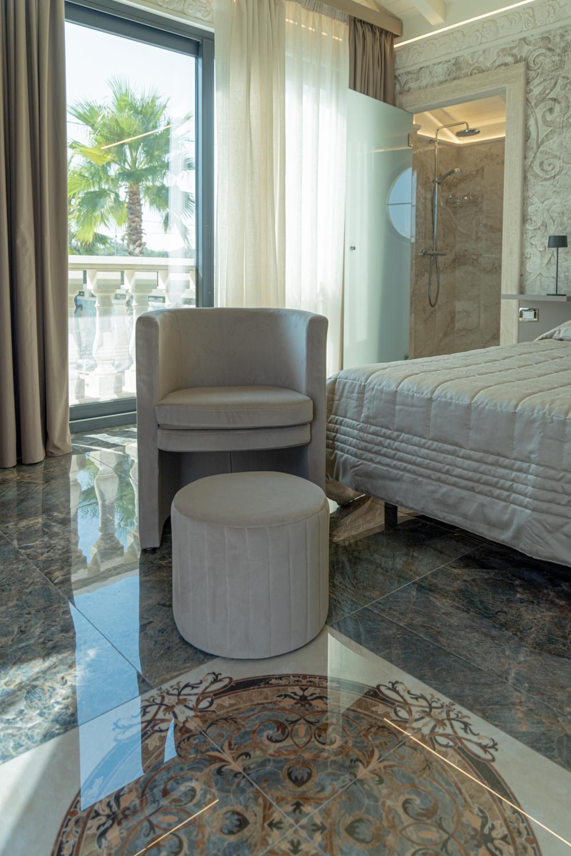 Thalos boutique home