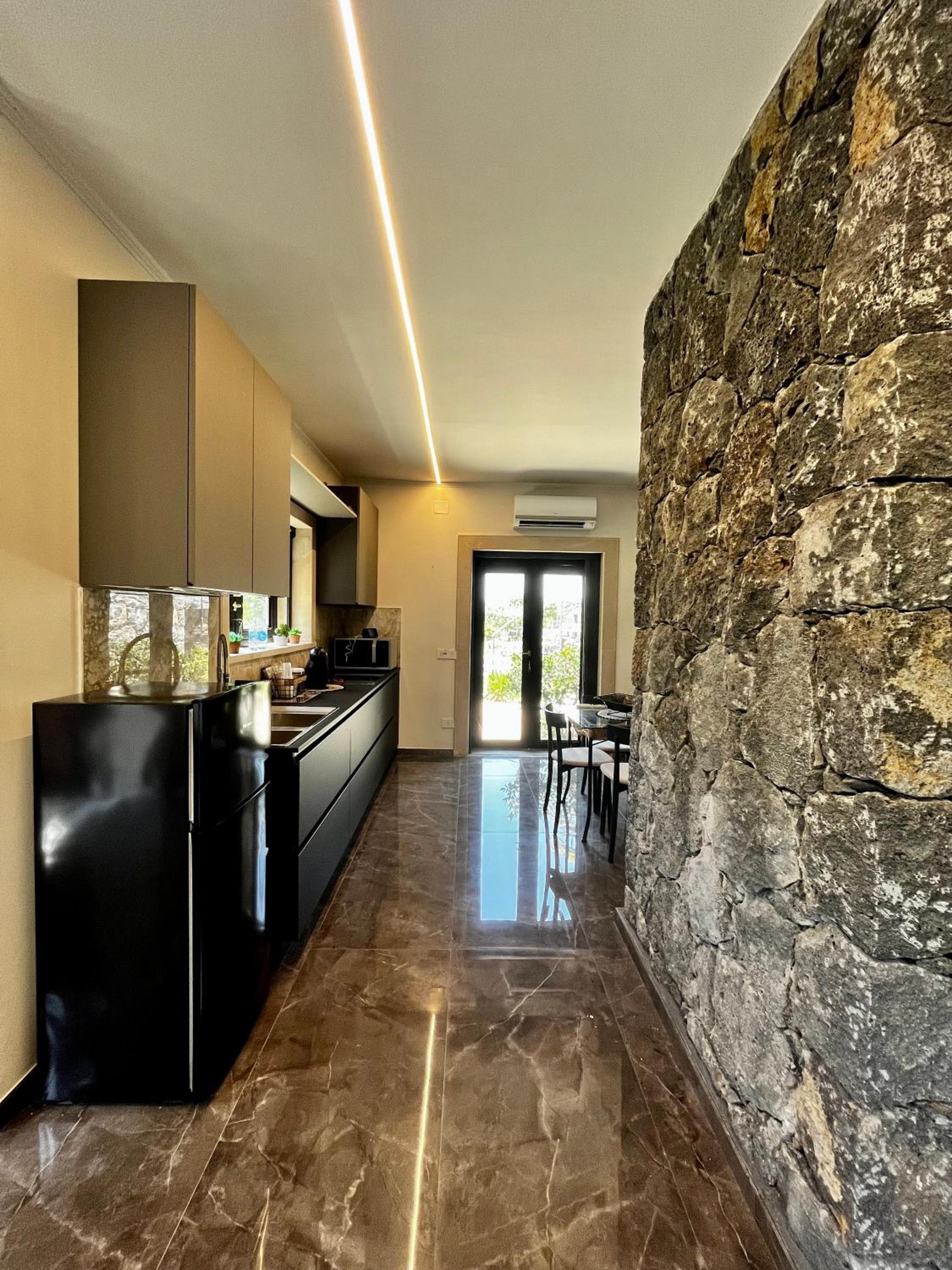 Thalos boutique home