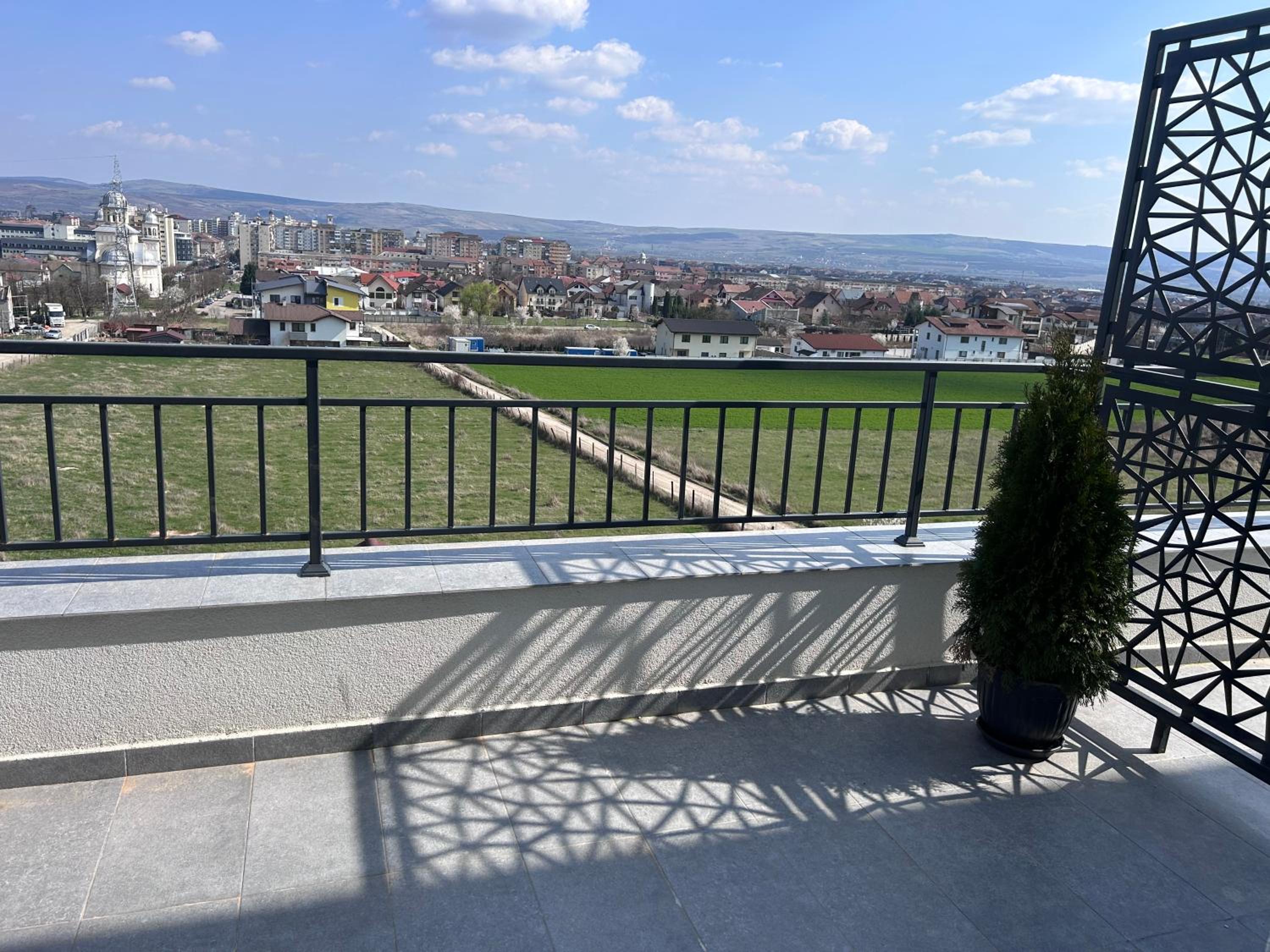 APARTAMENT PANORAMIC view 4