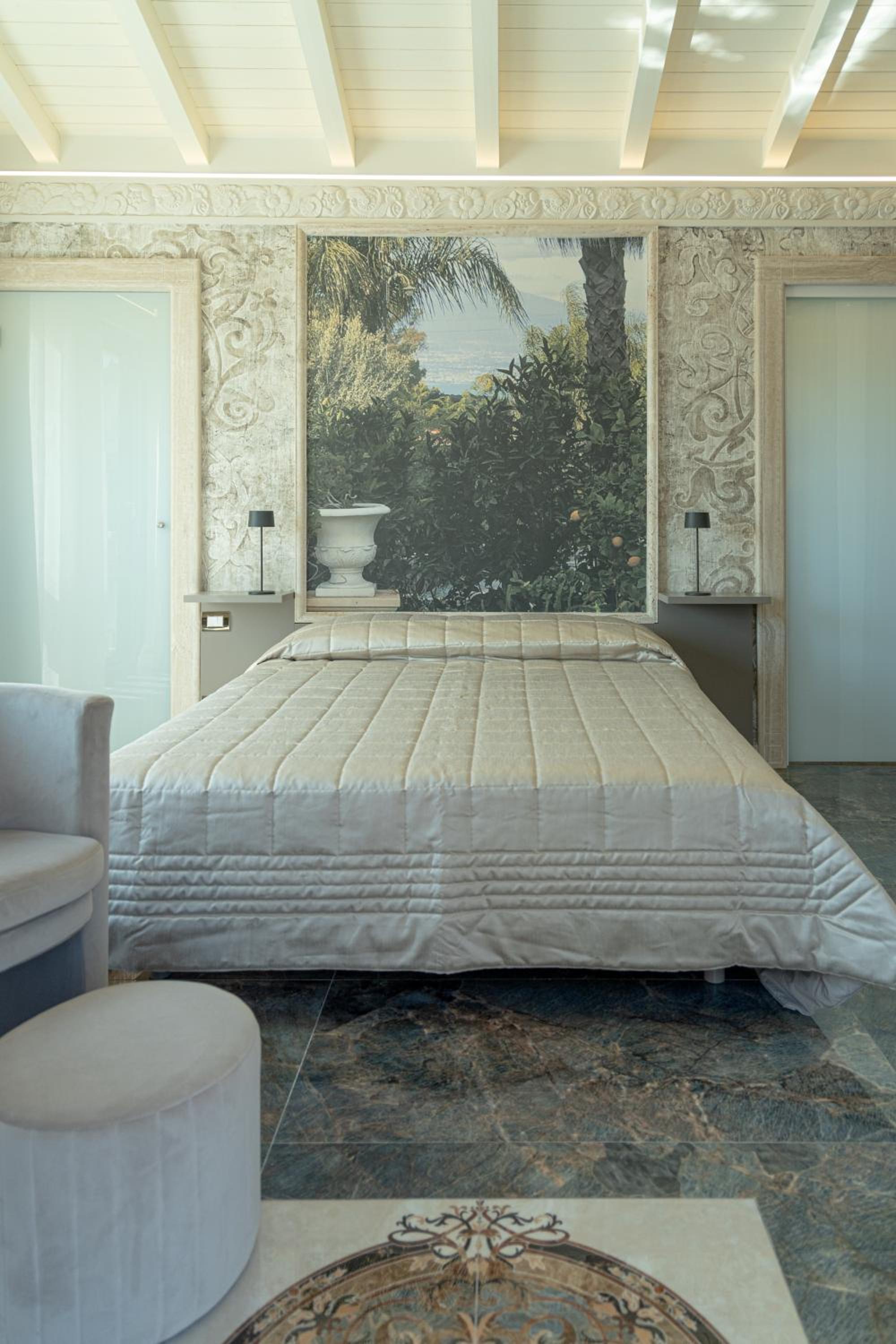 Thalos boutique home