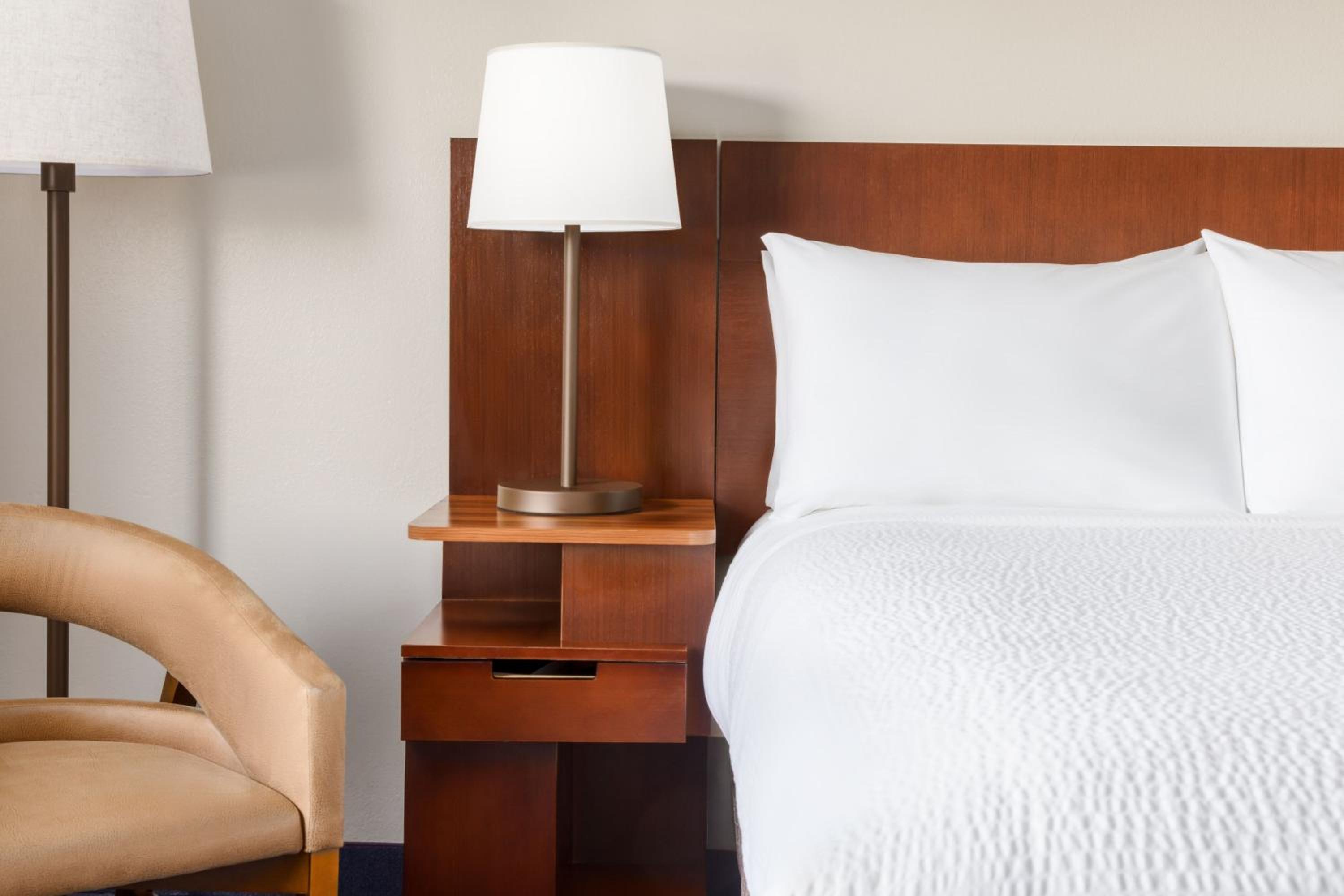 Fairfield Inn Philadelphia Airport - Property Image 10