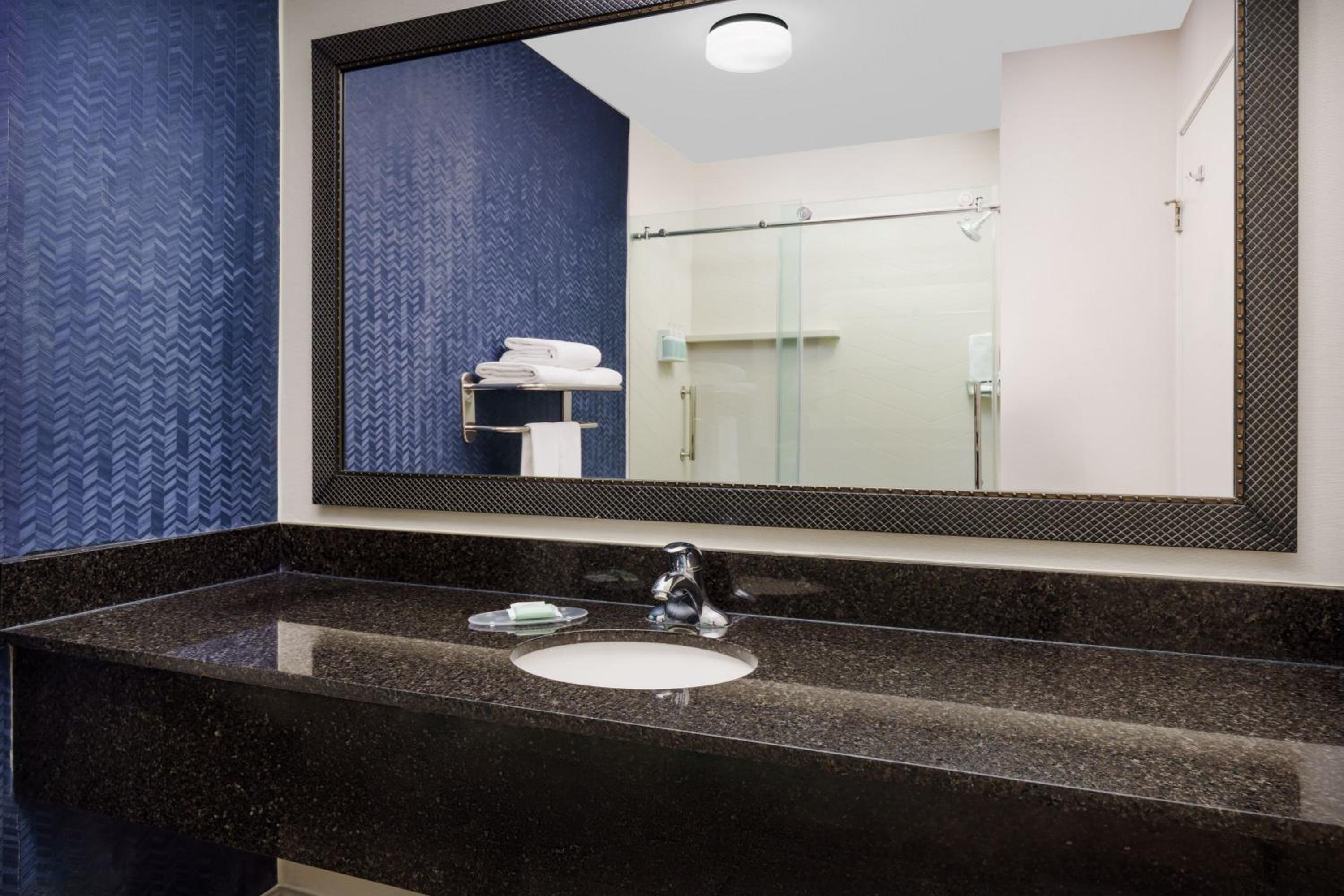 Fairfield Inn Philadelphia Airport - Property Image 4