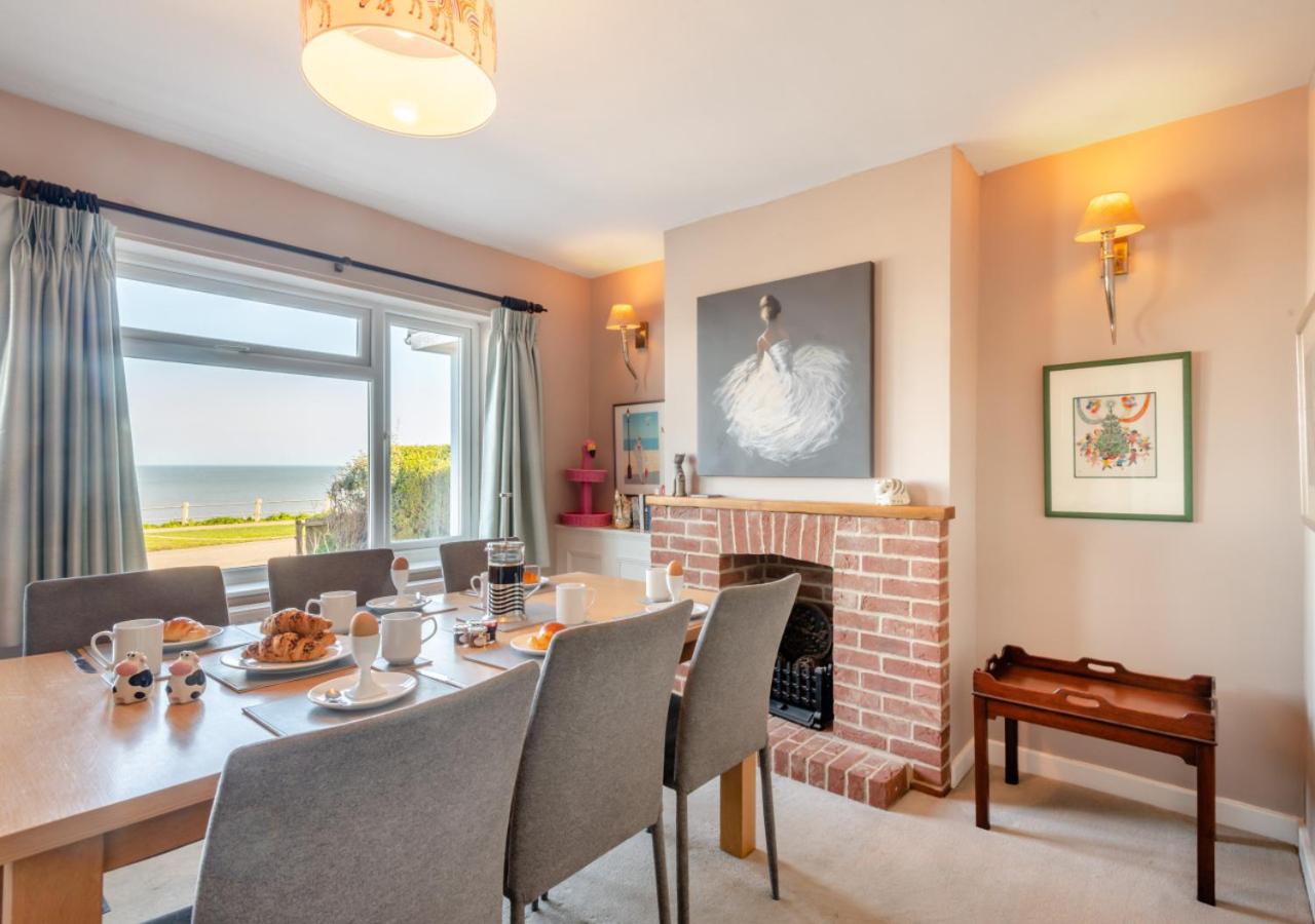 4 Bed in Overstrand oc-1780