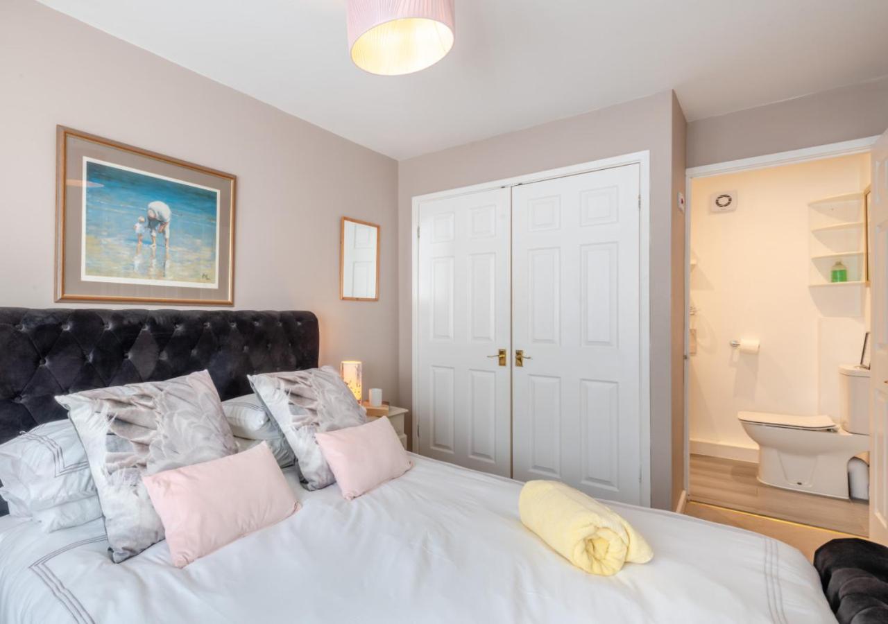 4 Bed in Overstrand oc-1780