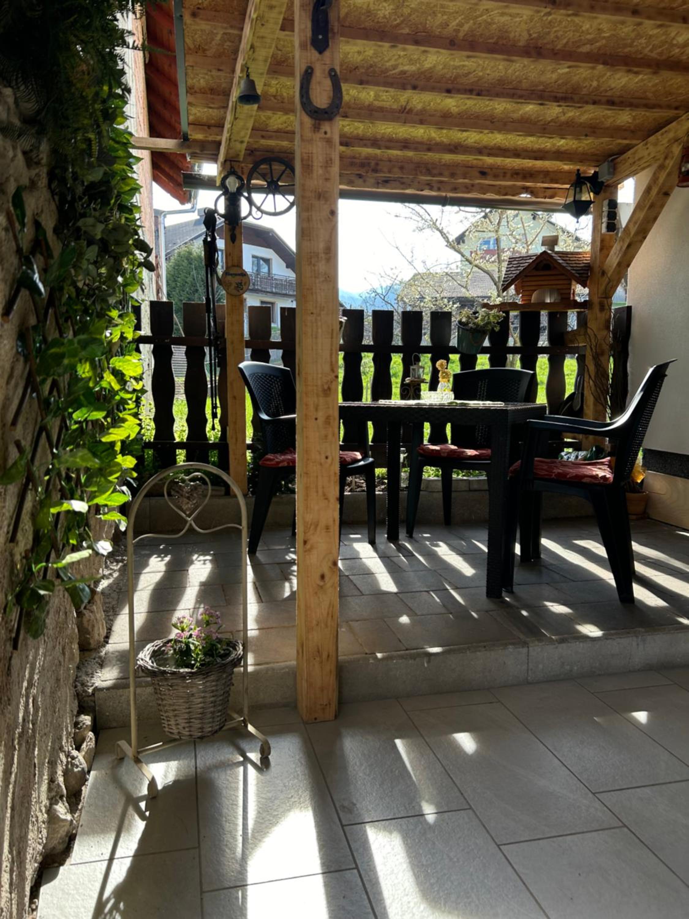Slovenian House Vida
