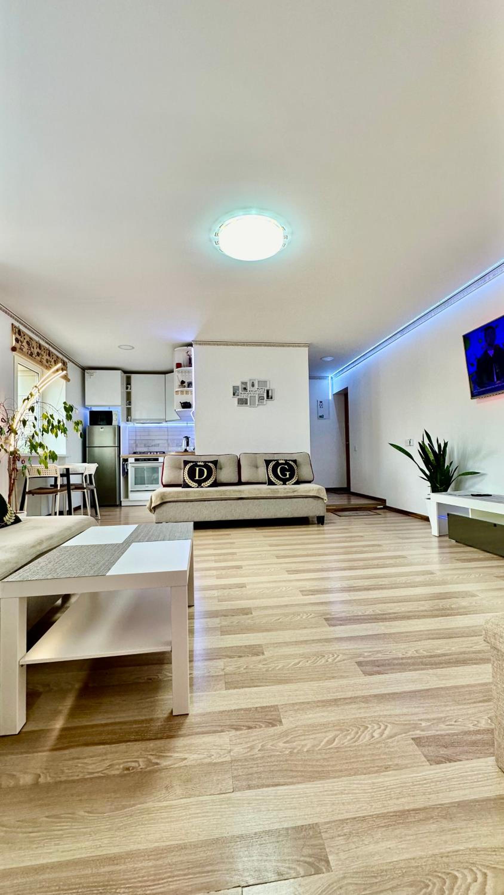 NeriesApartment No.2 Bedrooms Modern Suite In Centrum view 3