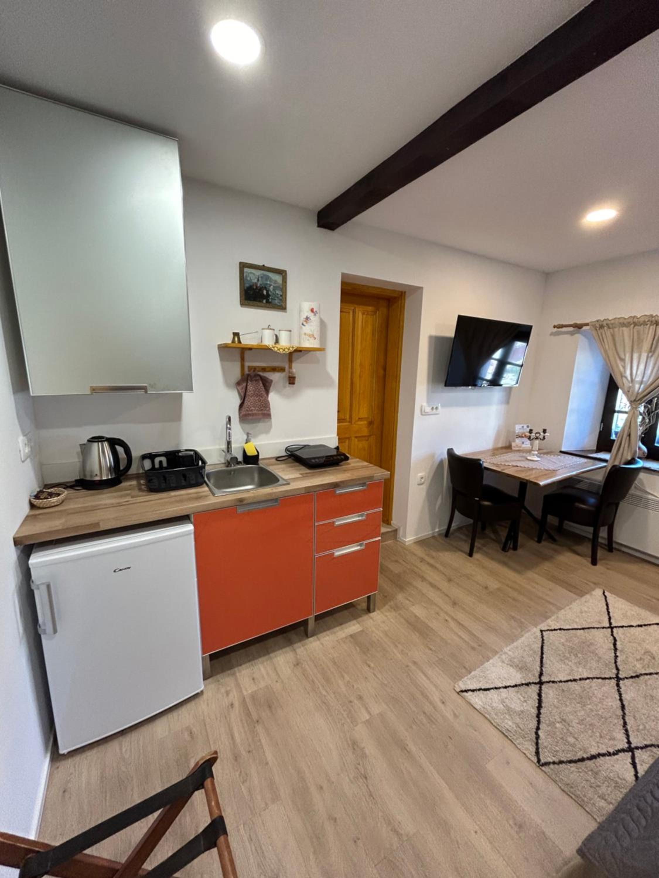 Slovenian House Vida