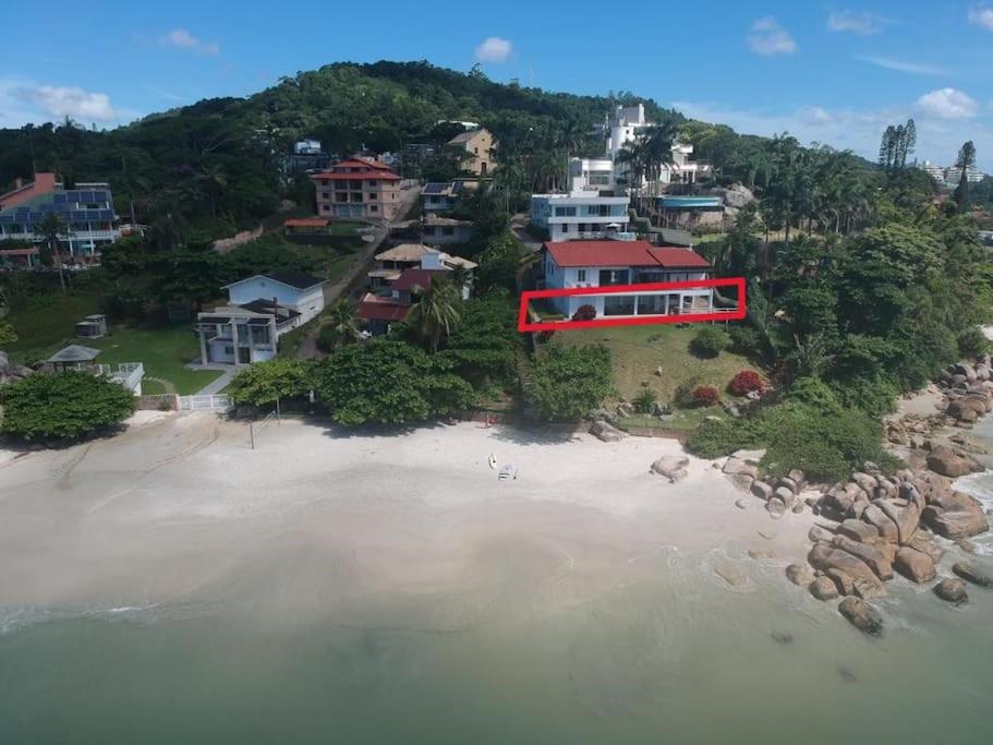 Paradise just 10 steps away from the ocean - Residência Dorabel