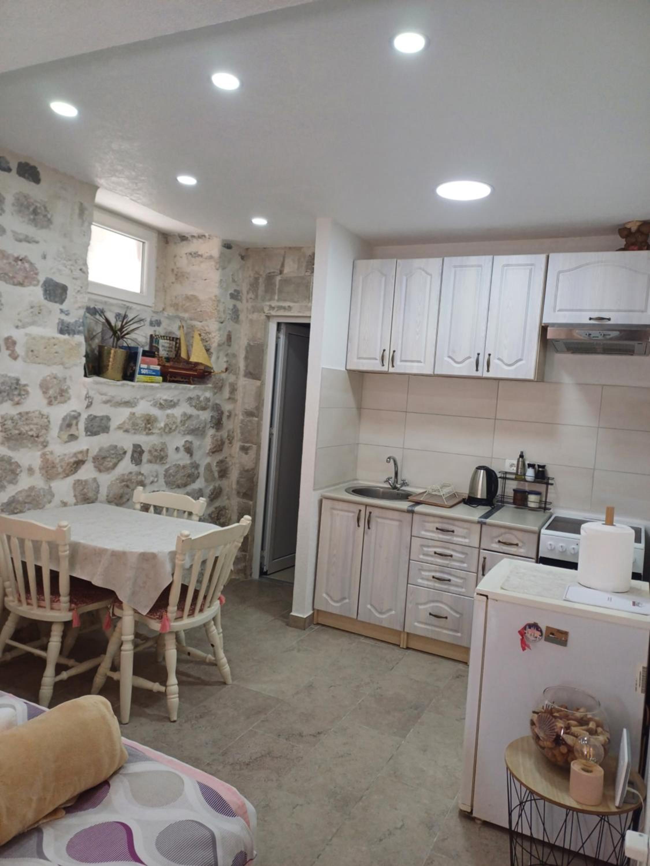 APARTMENTs VISIT PERAST view 5