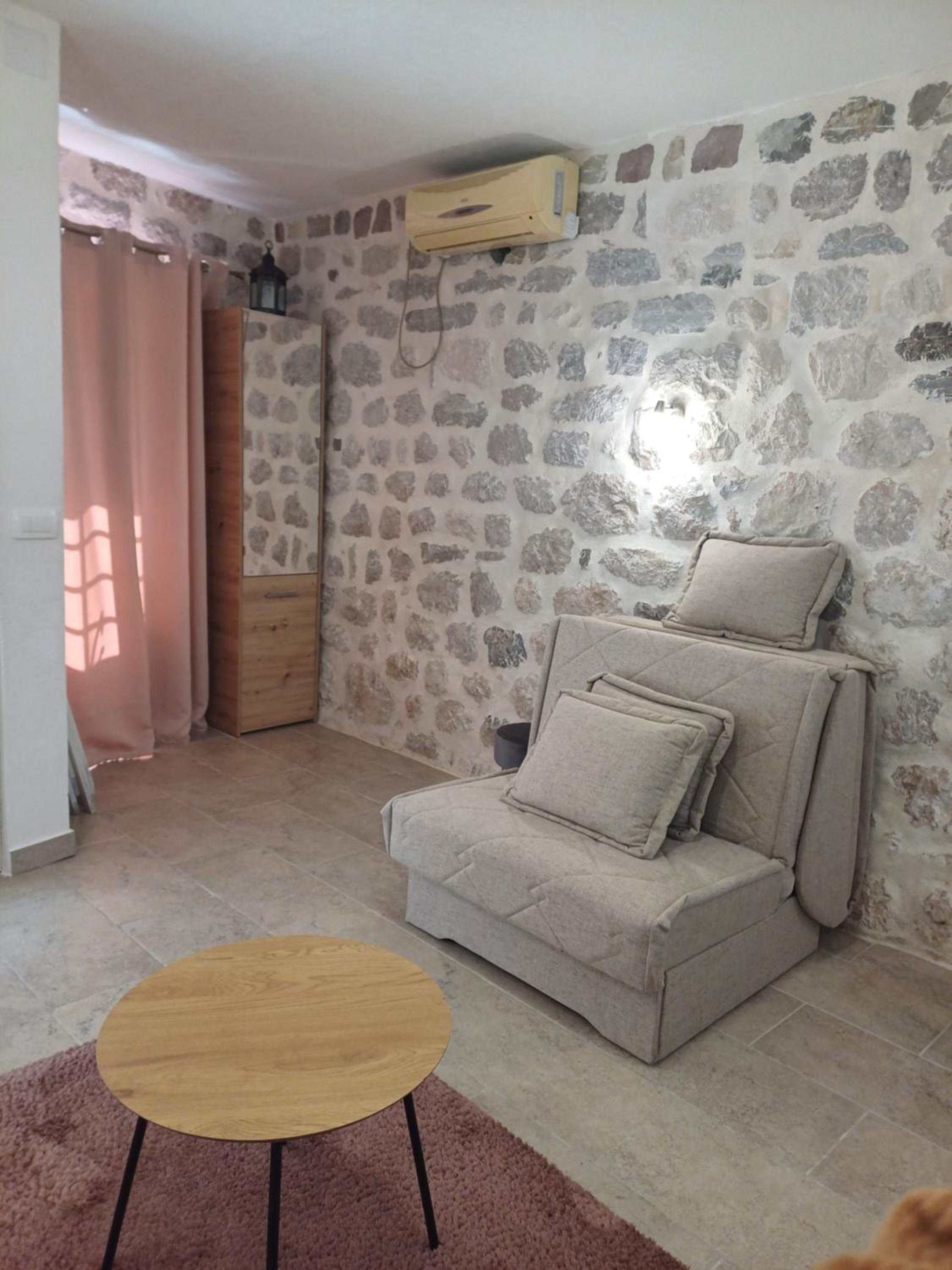 APARTMENTs VISIT PERAST view 2