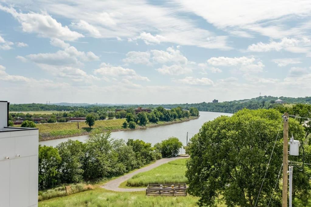 Nashville Riverfront Bliss view 4