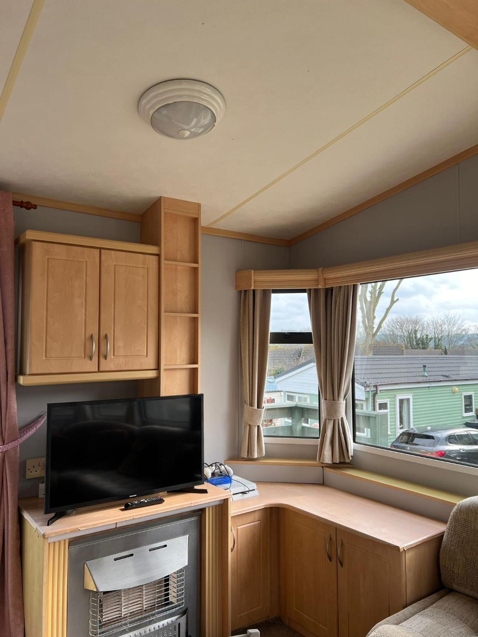 Spacious 2 bedroomed mobile home