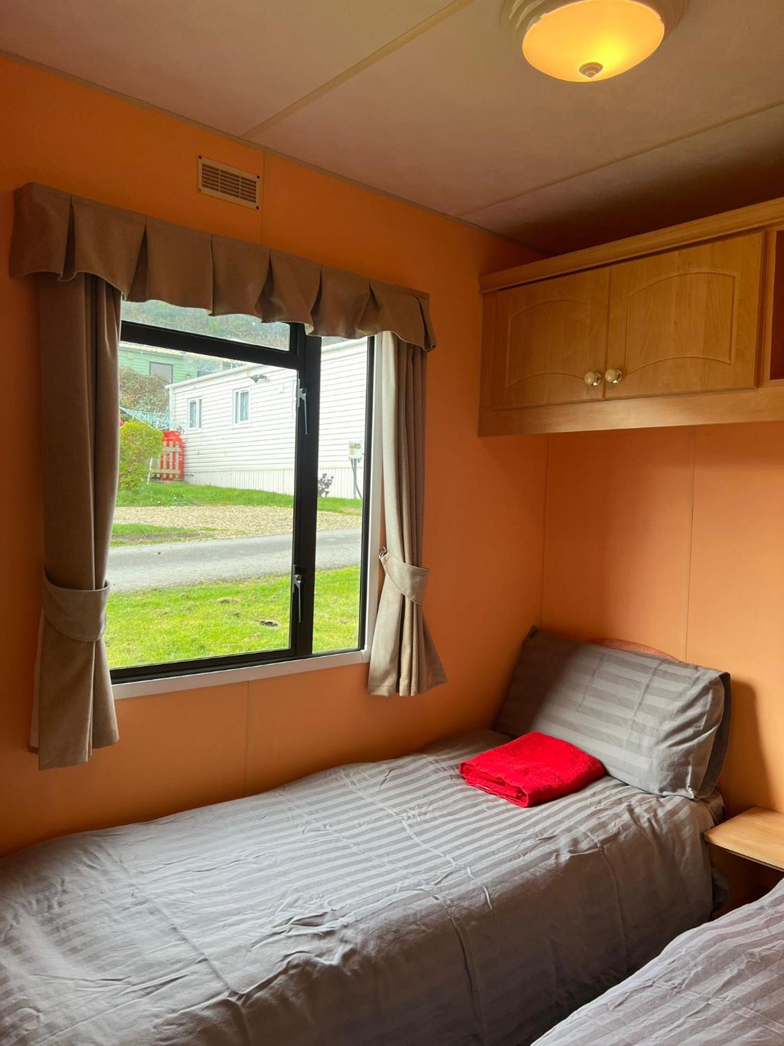 Spacious 2 bedroomed mobile home