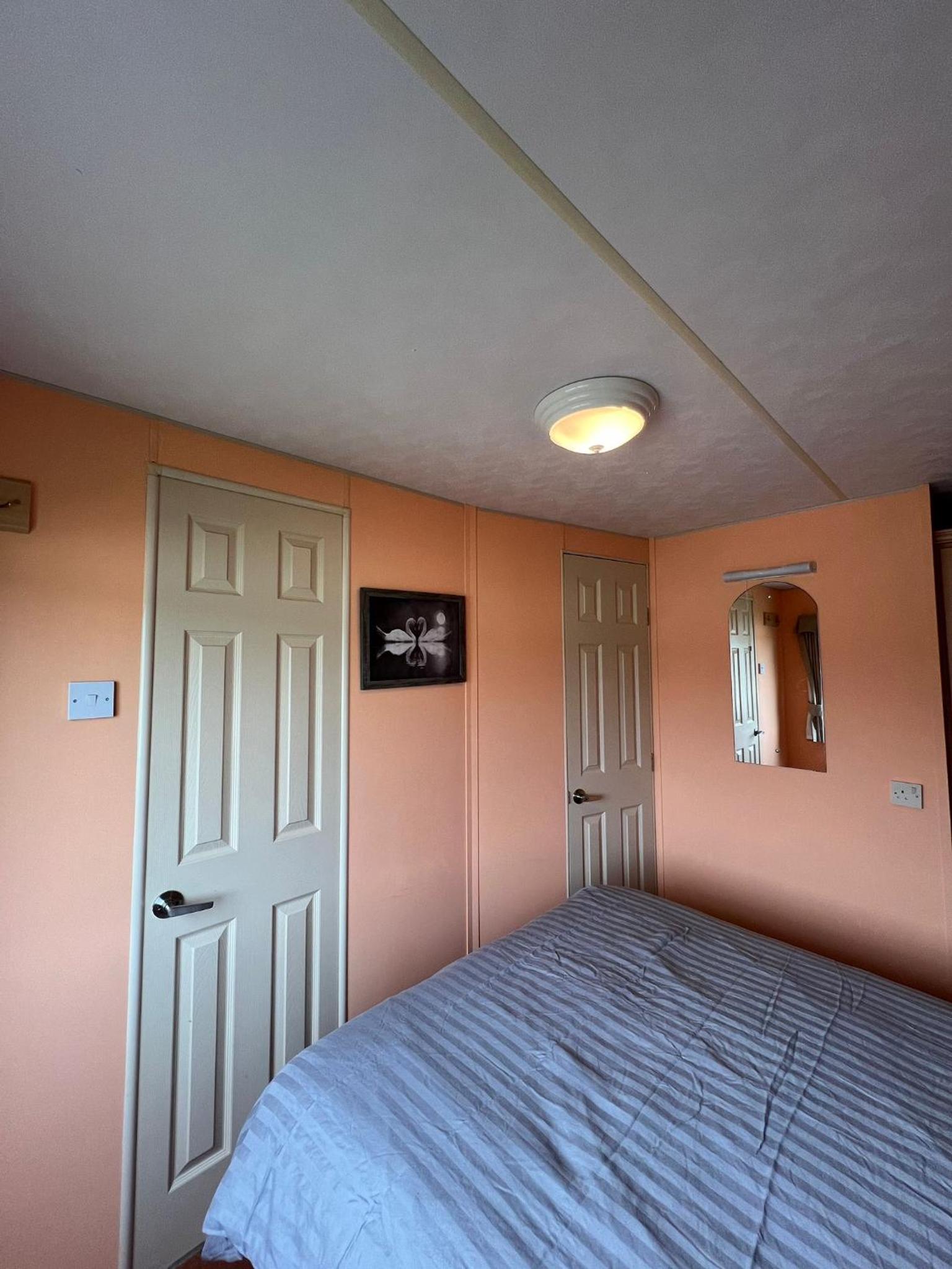 Spacious 2 bedroomed mobile home