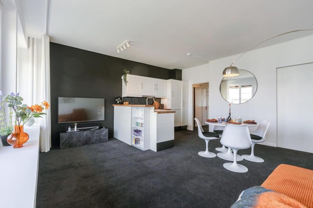 Apartment in Antwerp with view on the Scheldt