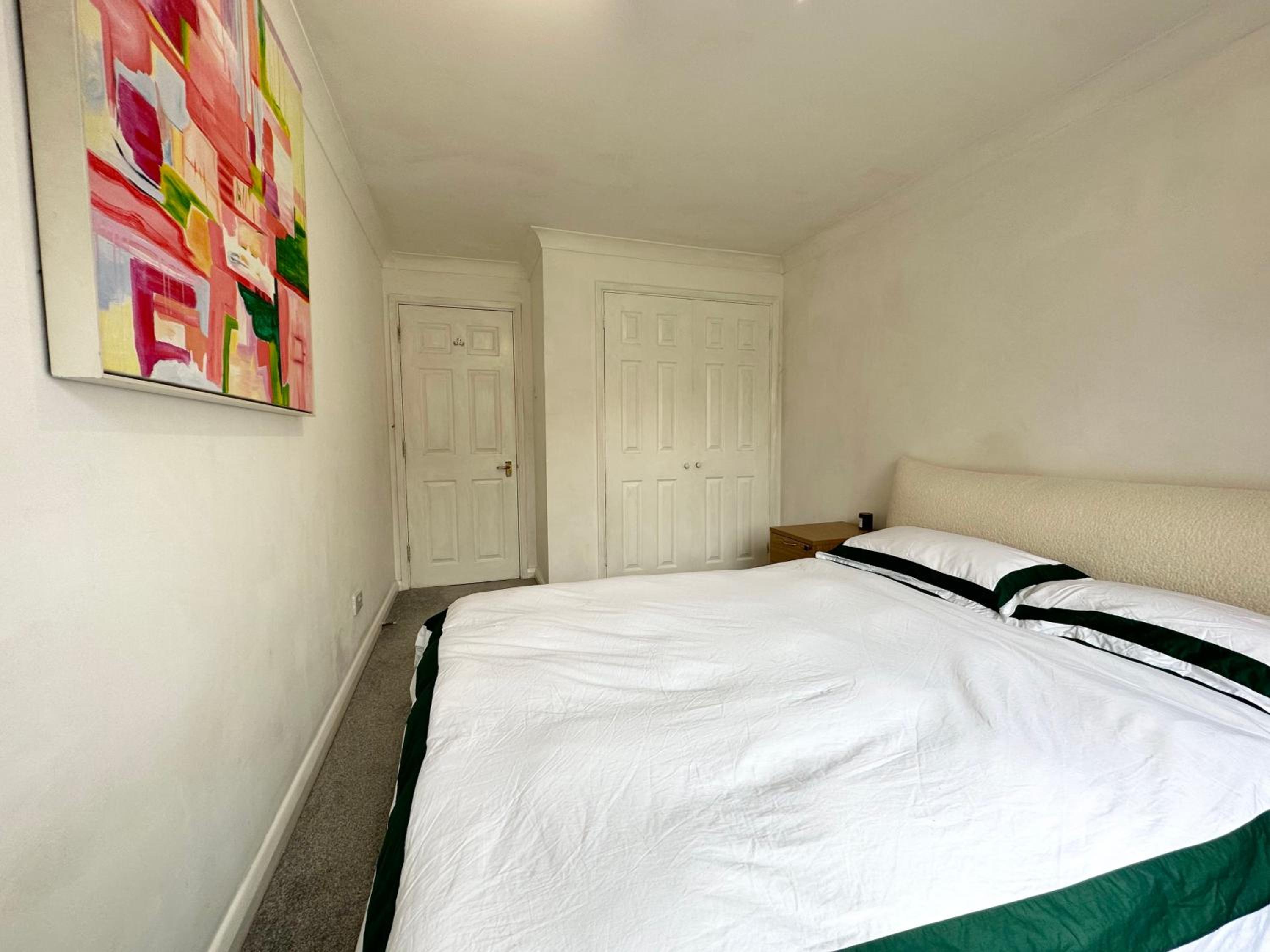 Spacious Quiet Stylish entire flat
