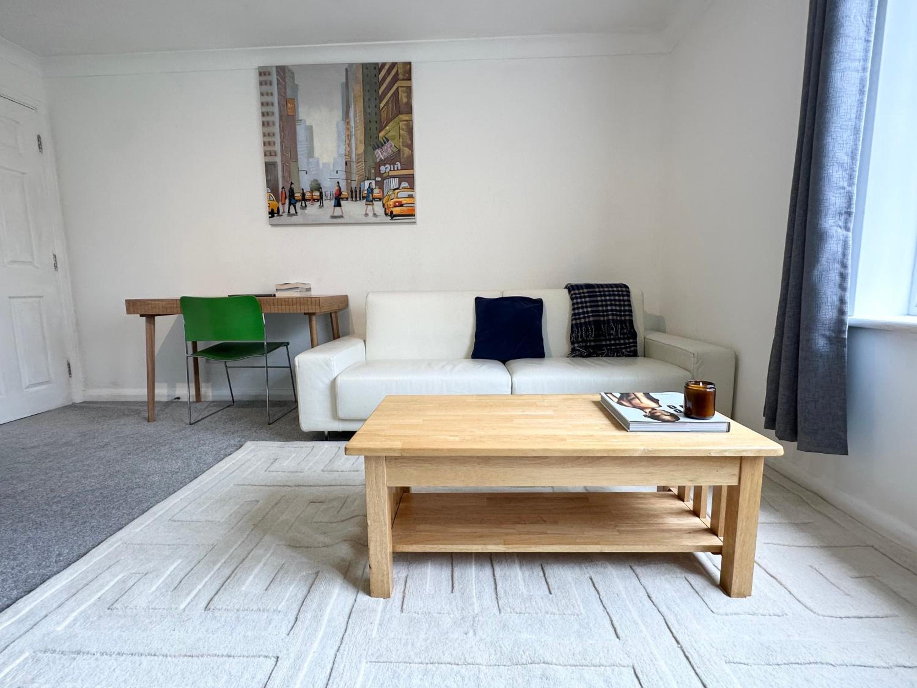 Spacious Quiet Stylish entire flat