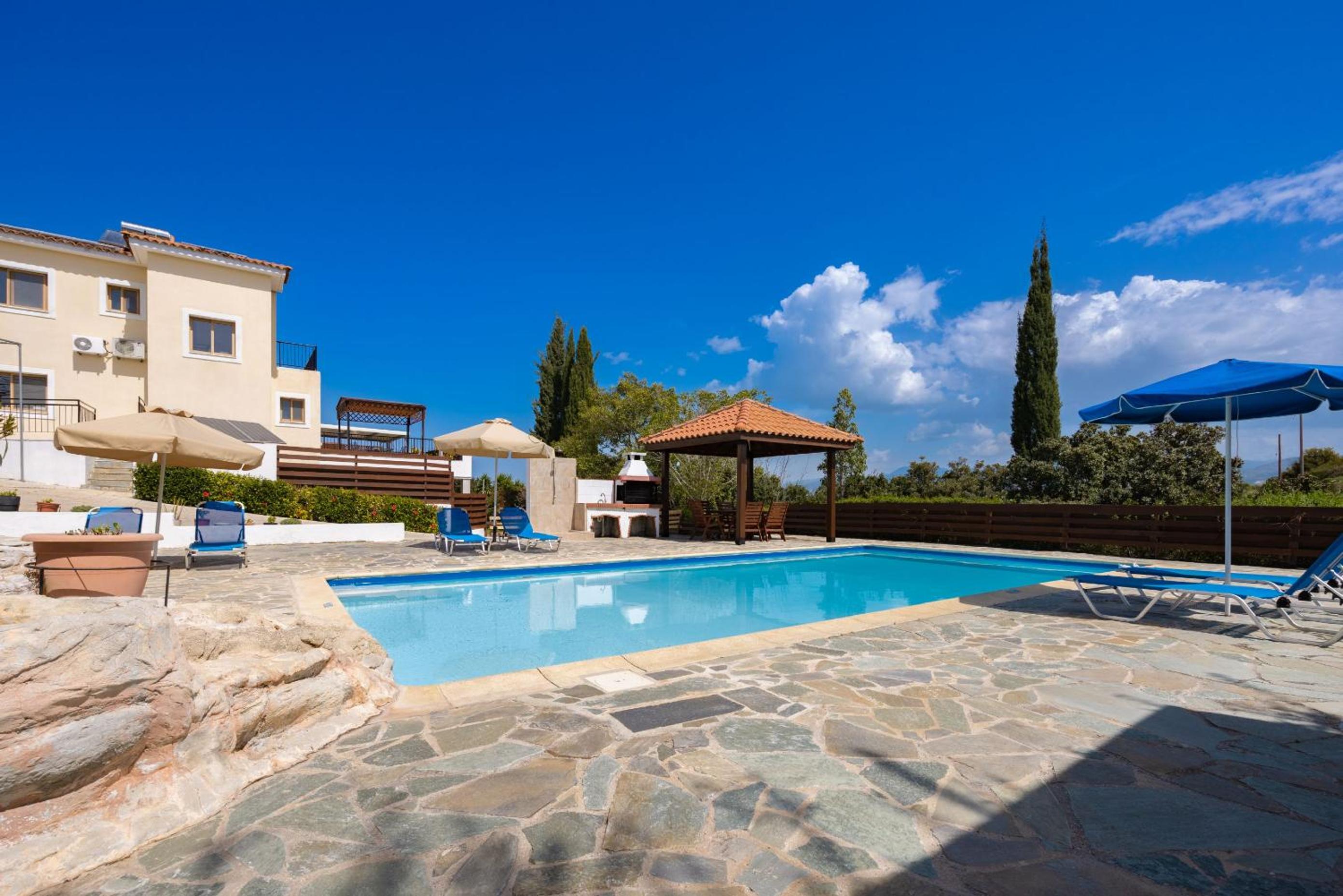 Villa Ira Finiki view 5