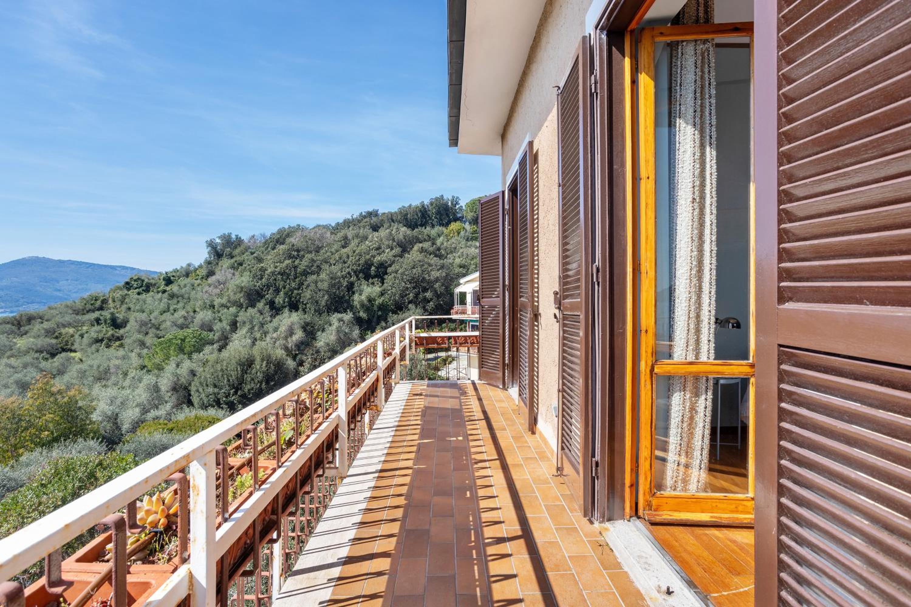 Baia Blu Amati view 2