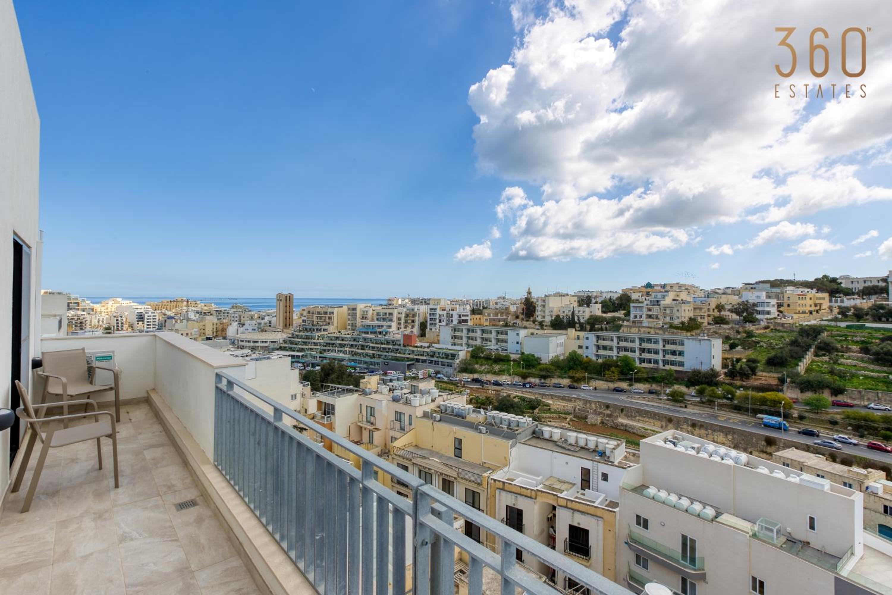 Cosy Penthouse with Terrace & views in St Julians by 360 Estates photo 2