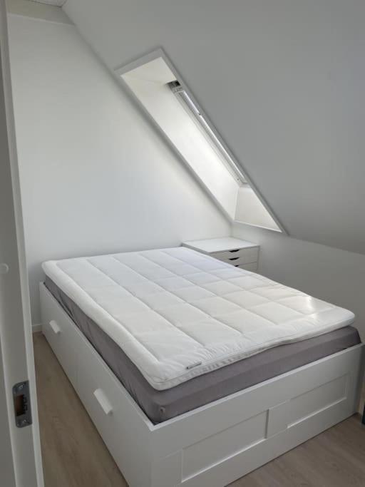 3-bedroom city center w private parking