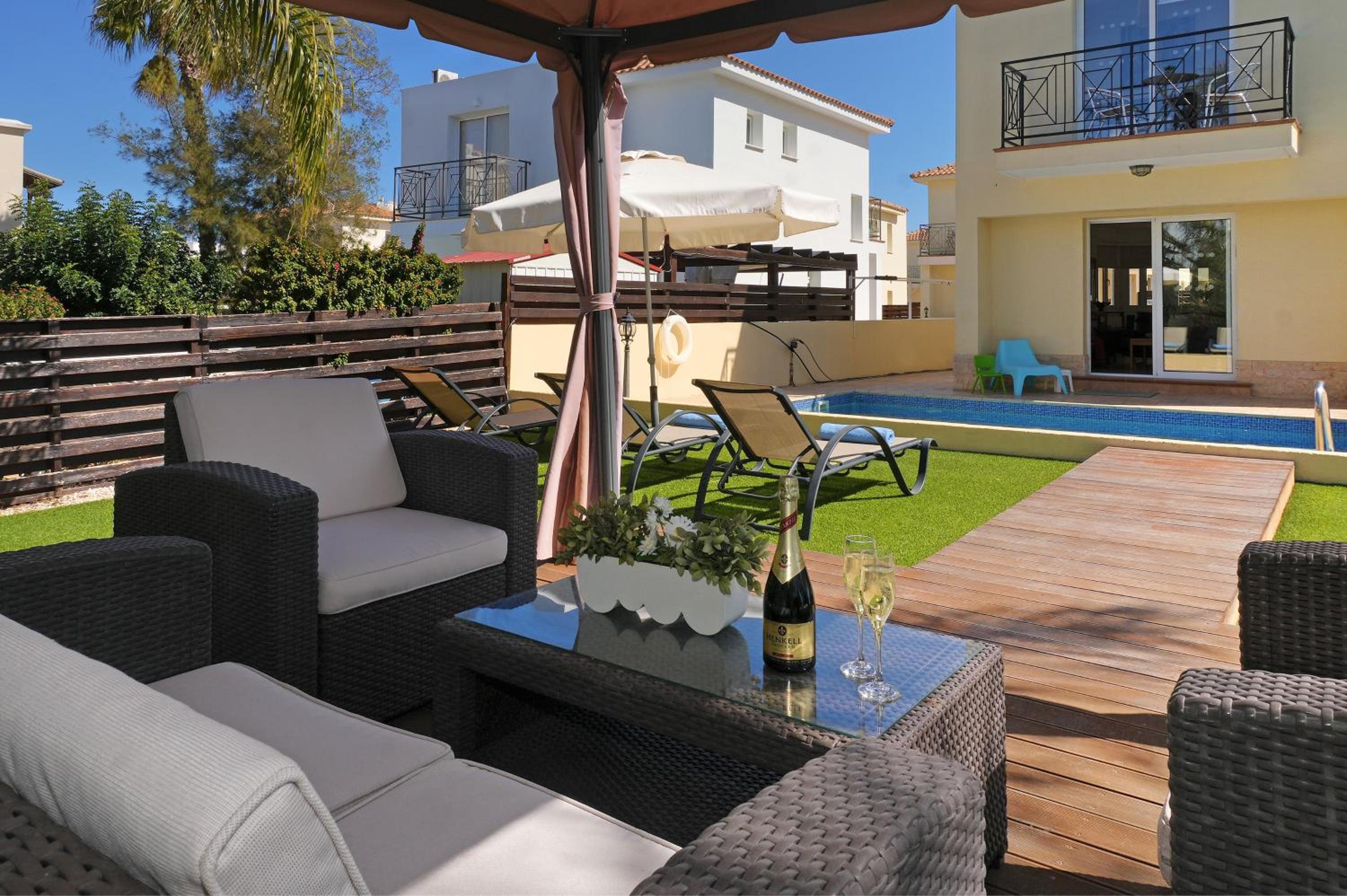 Villa Crystalia - 350m from Kalamies Beach