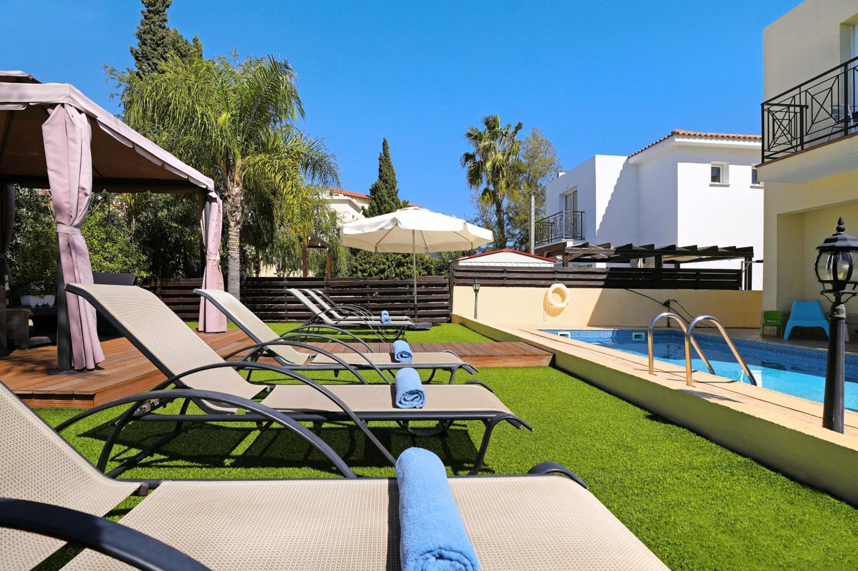 Villa Crystalia - 350m from Kalamies Beach