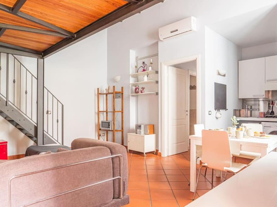 Spazioso Loft Imbonati6