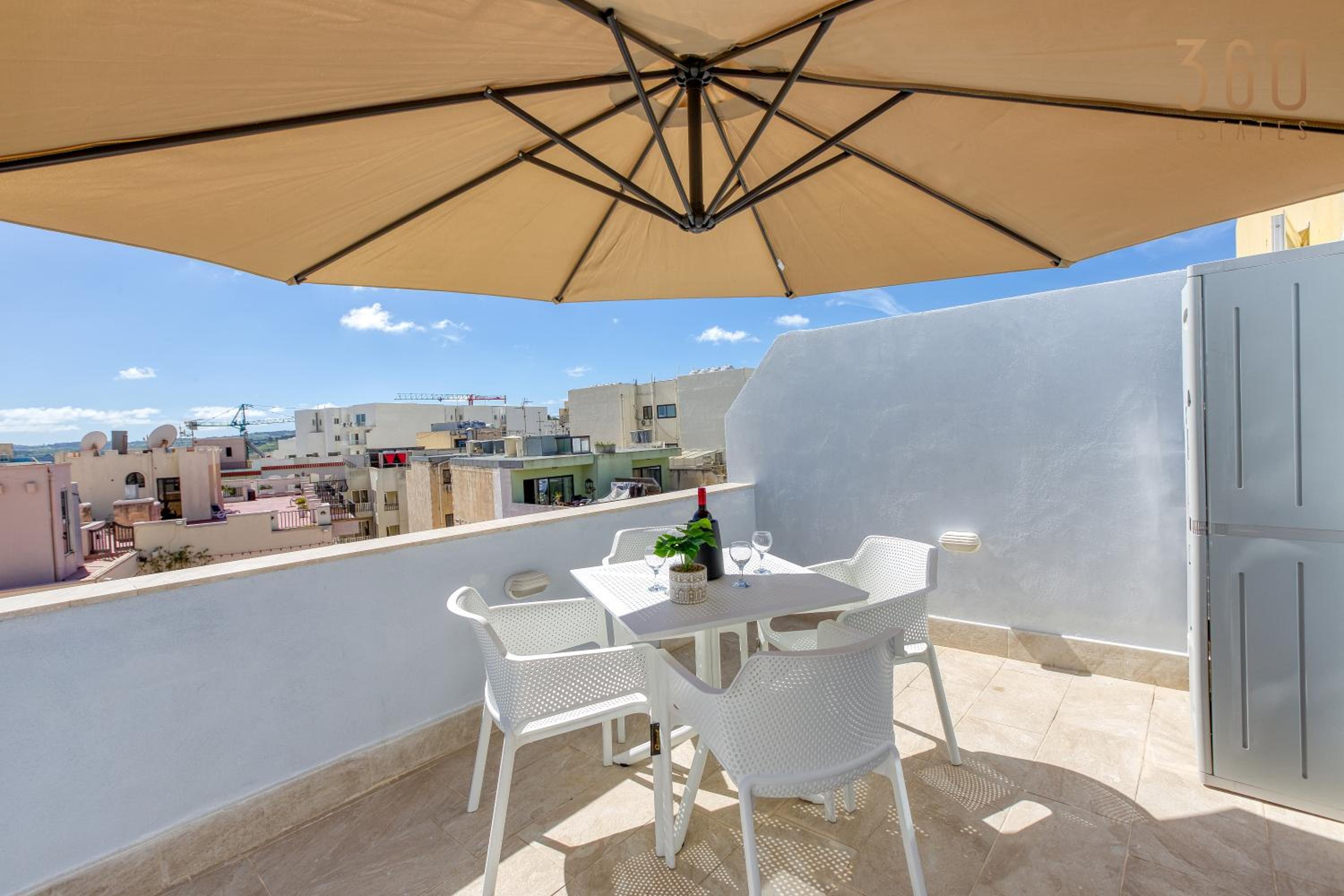 Beautiful 2BR Penthouse with Private Terrace & BBQ by 360 Estates photo 4