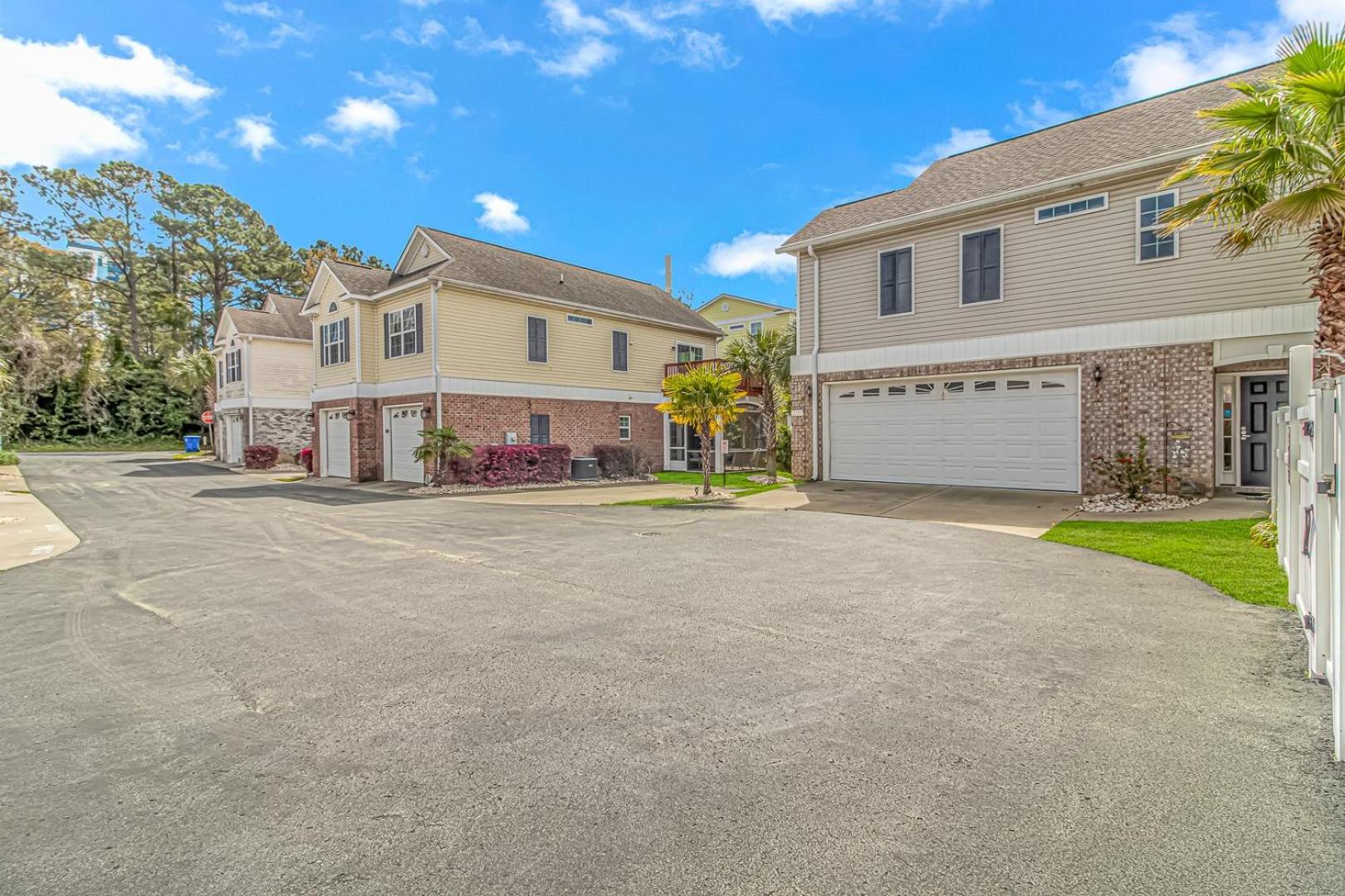 Spacious 4 Bedroom House-2 Blocks From the Ocean-2185 Sanibel Court! view 2