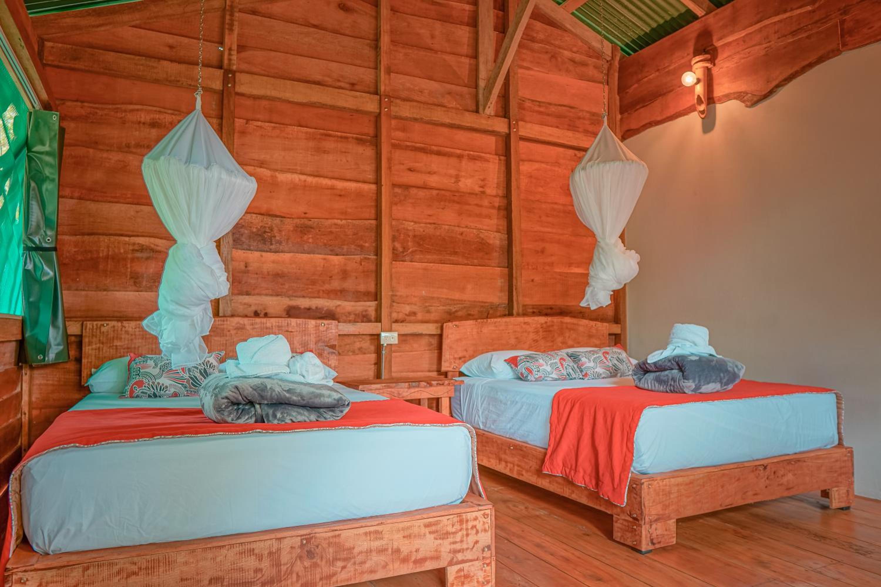 La Tigra Rainforest Lodge
