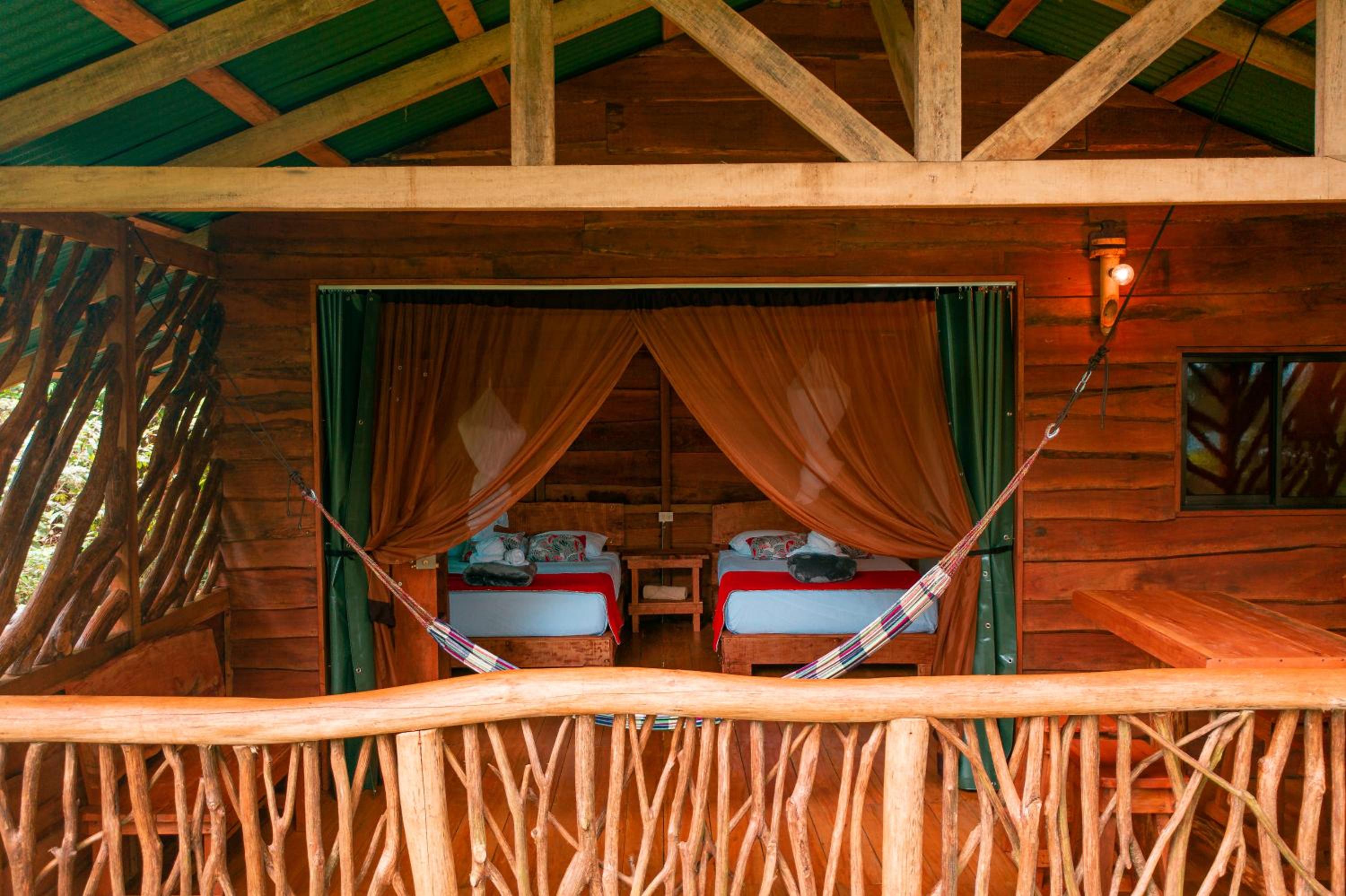 La Tigra Rainforest Lodge