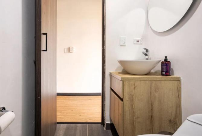 Dormitorios en Medellín con áreas comunes, Coworking - Be Together by Roots Rentals TOG HAB