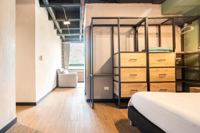 Dormitorios en Medellín con áreas comunes, Coworking - Be Together by Roots Rentals TOG HAB